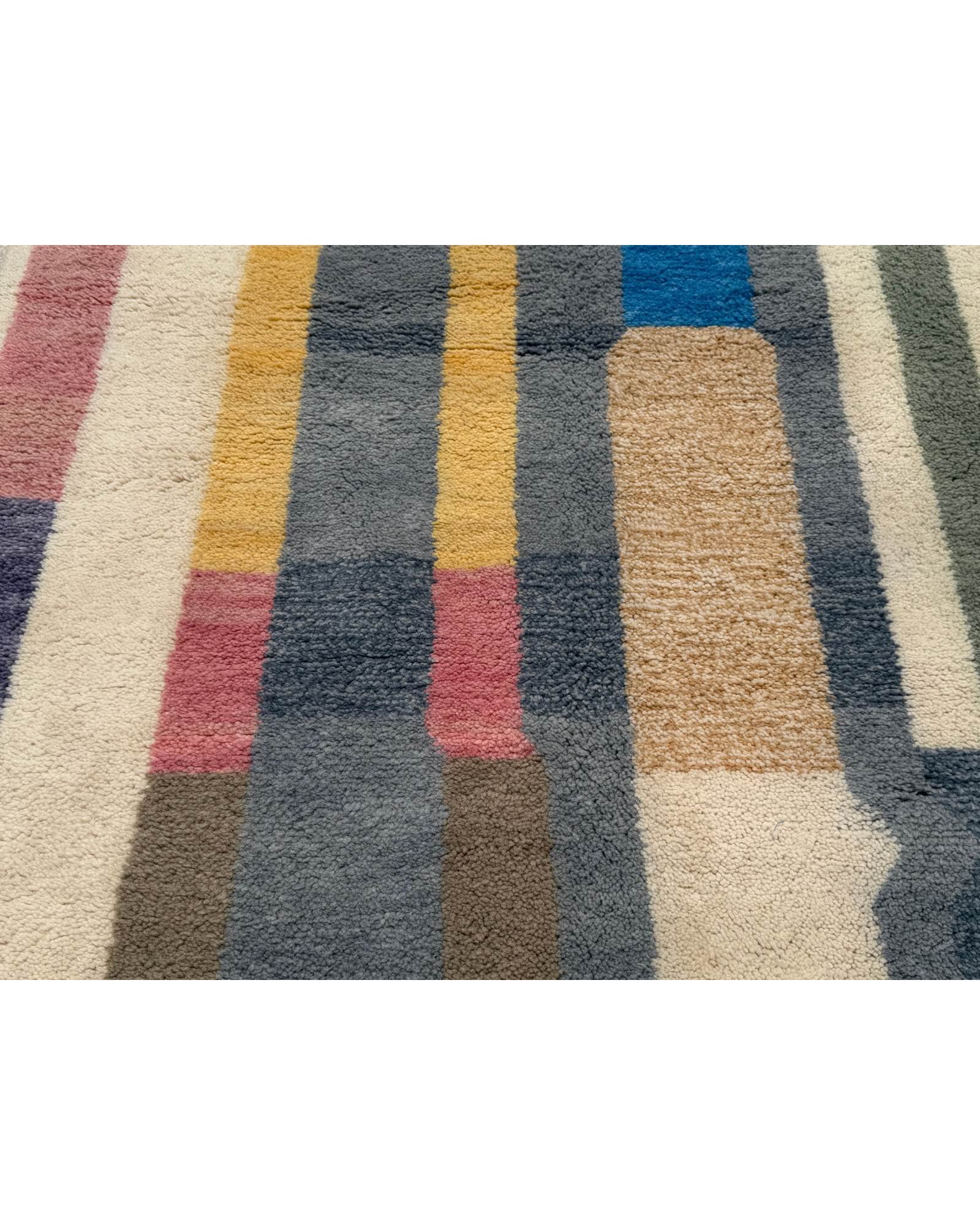 Abstract Handmade Moroccan Wool Rug | 5 x 8