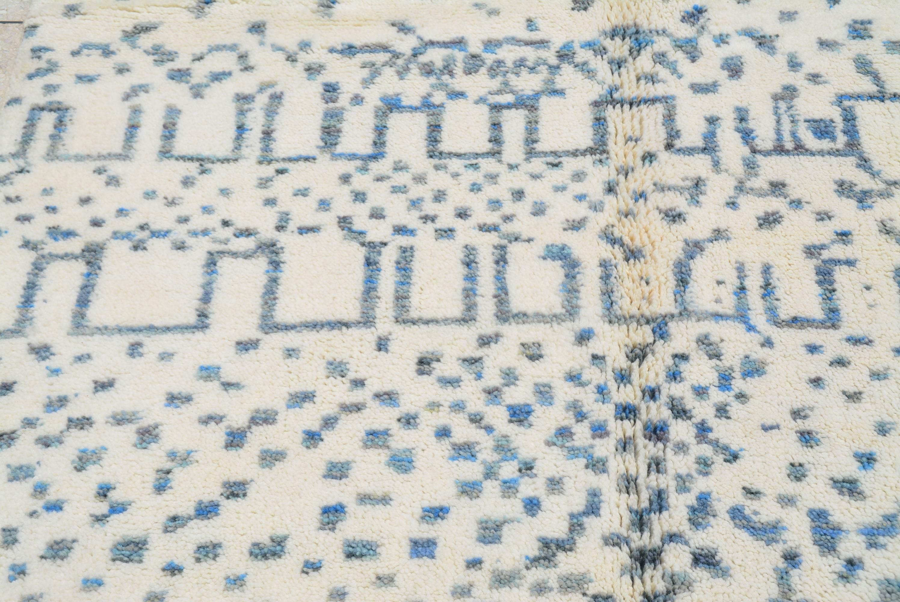 Aqua Mosaic: Handmade Moroccan Rugs | Artistic Elegance
