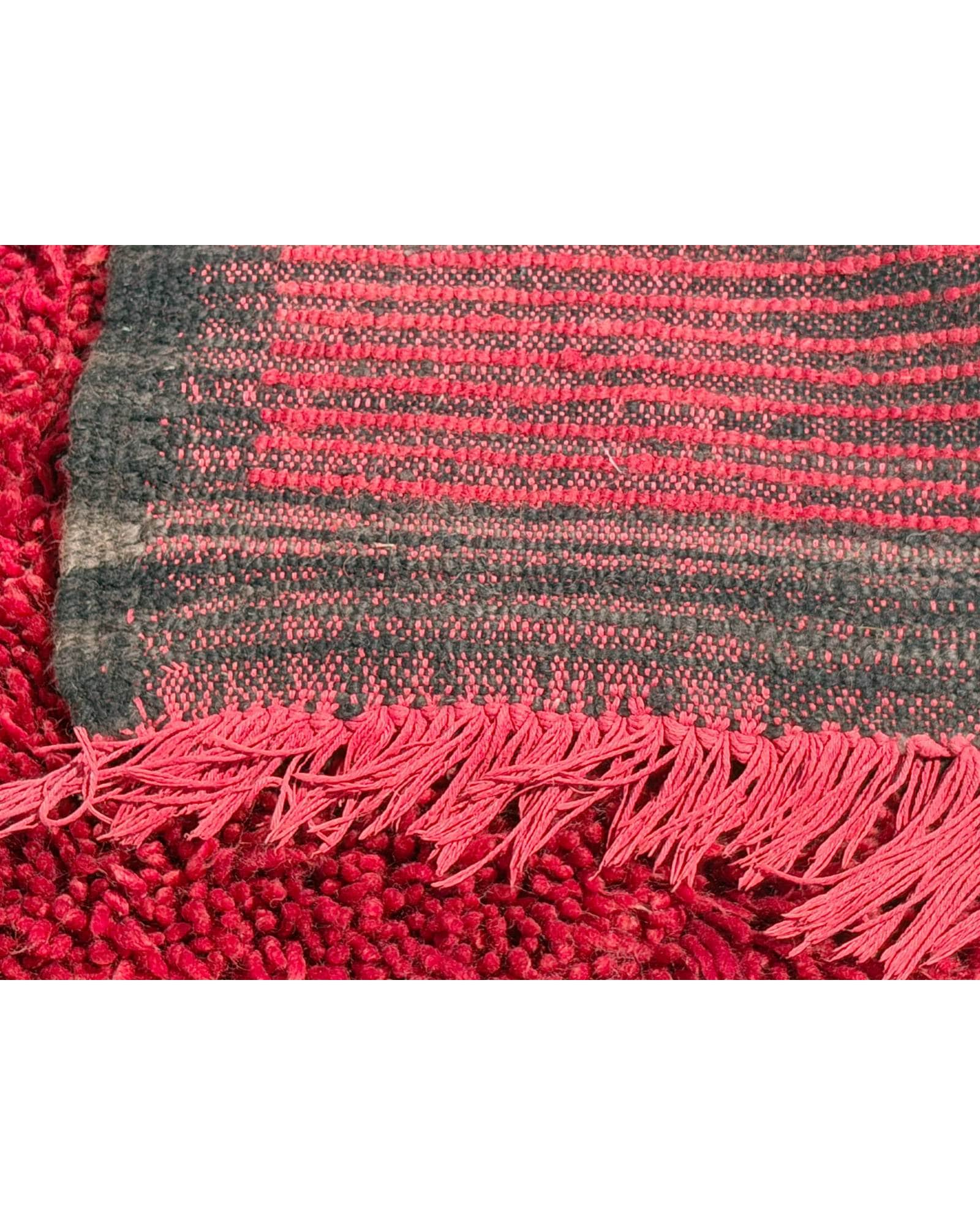 Deep Red Vintage Moroccan Shag Rug | 5 x 7