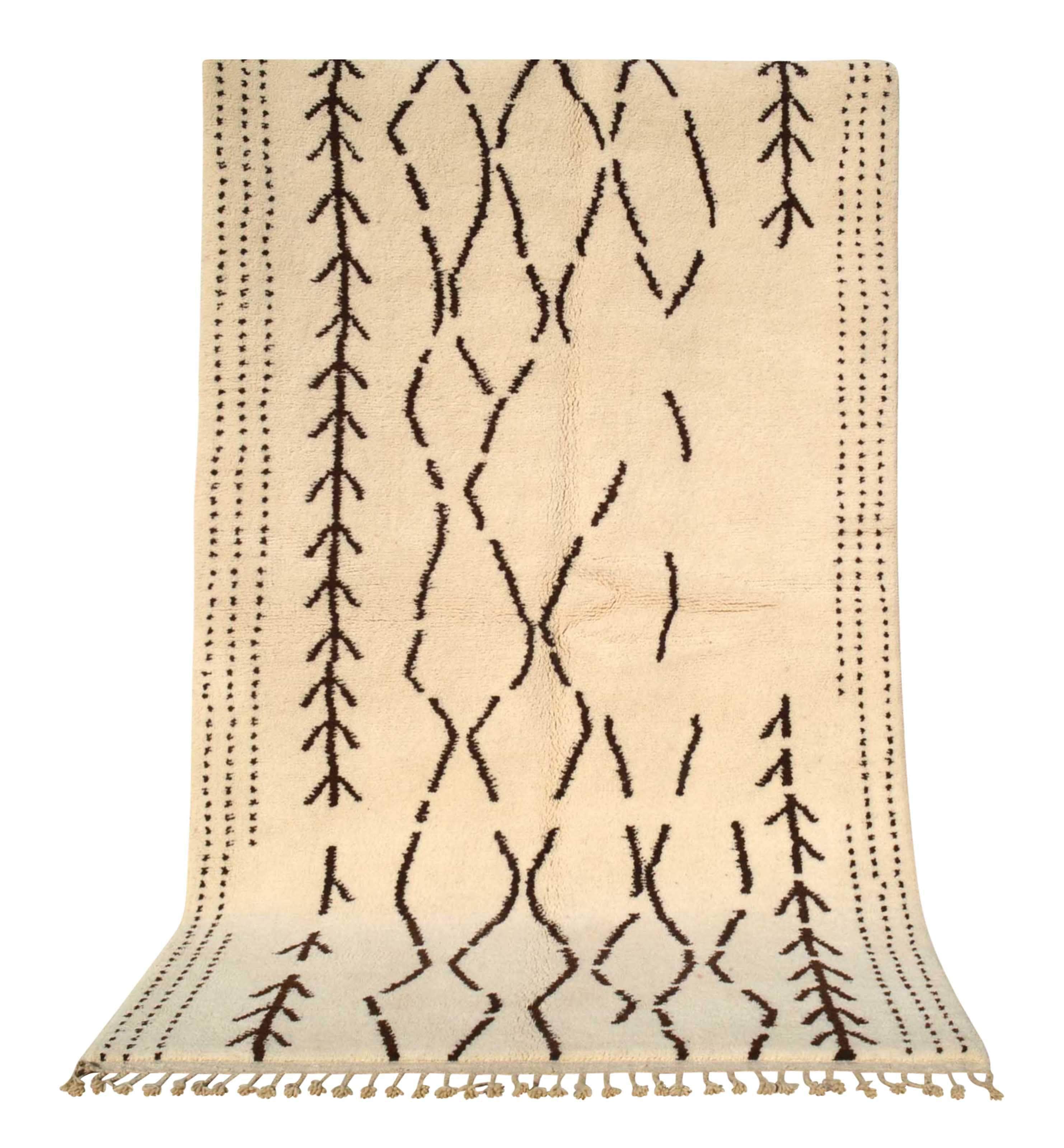 DreamWeave - Elegant Net Dots Rug | Illuminate Collective