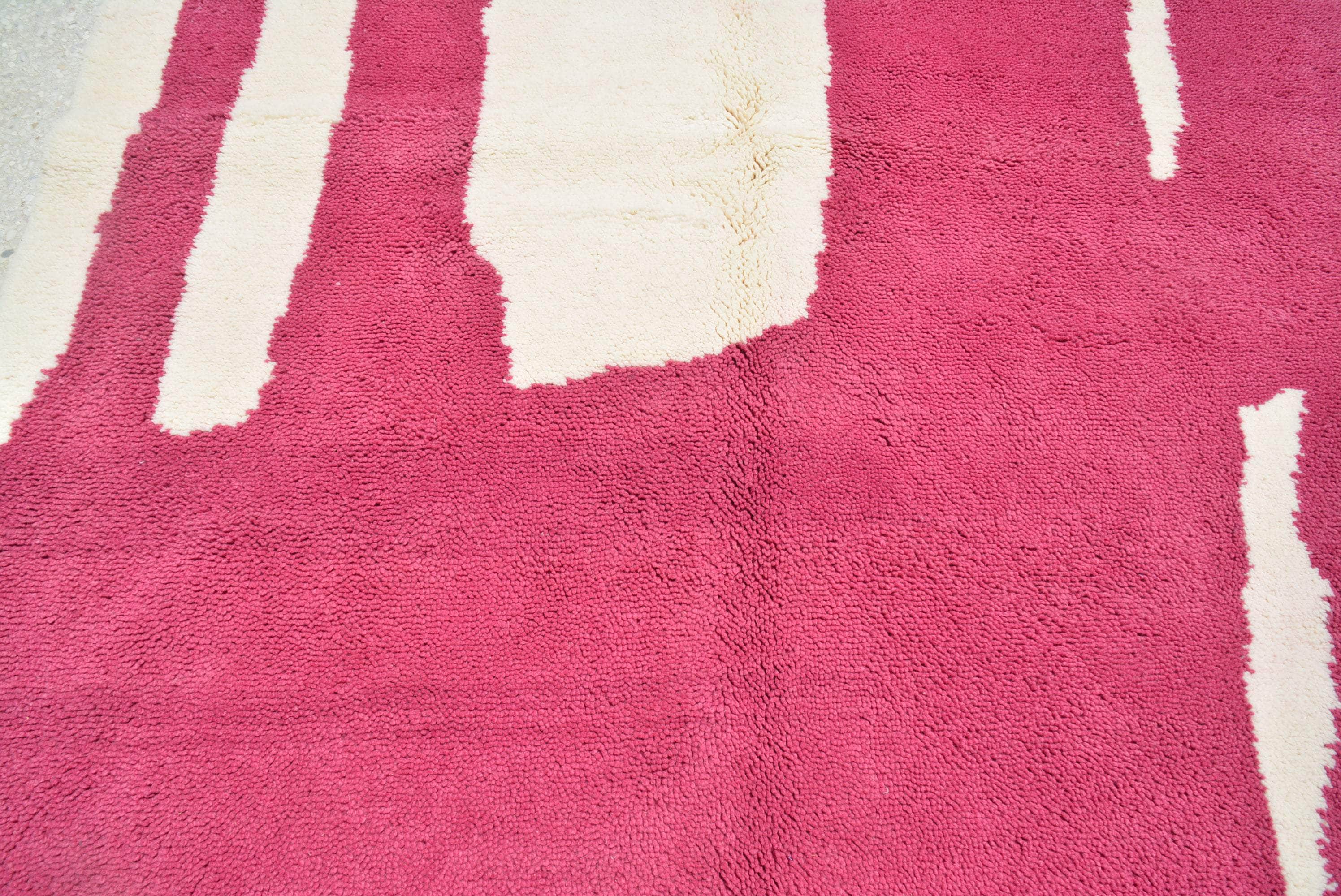 Elegant Fusion: Handmade Moroccan Rug | Artisan Crafted Luxury