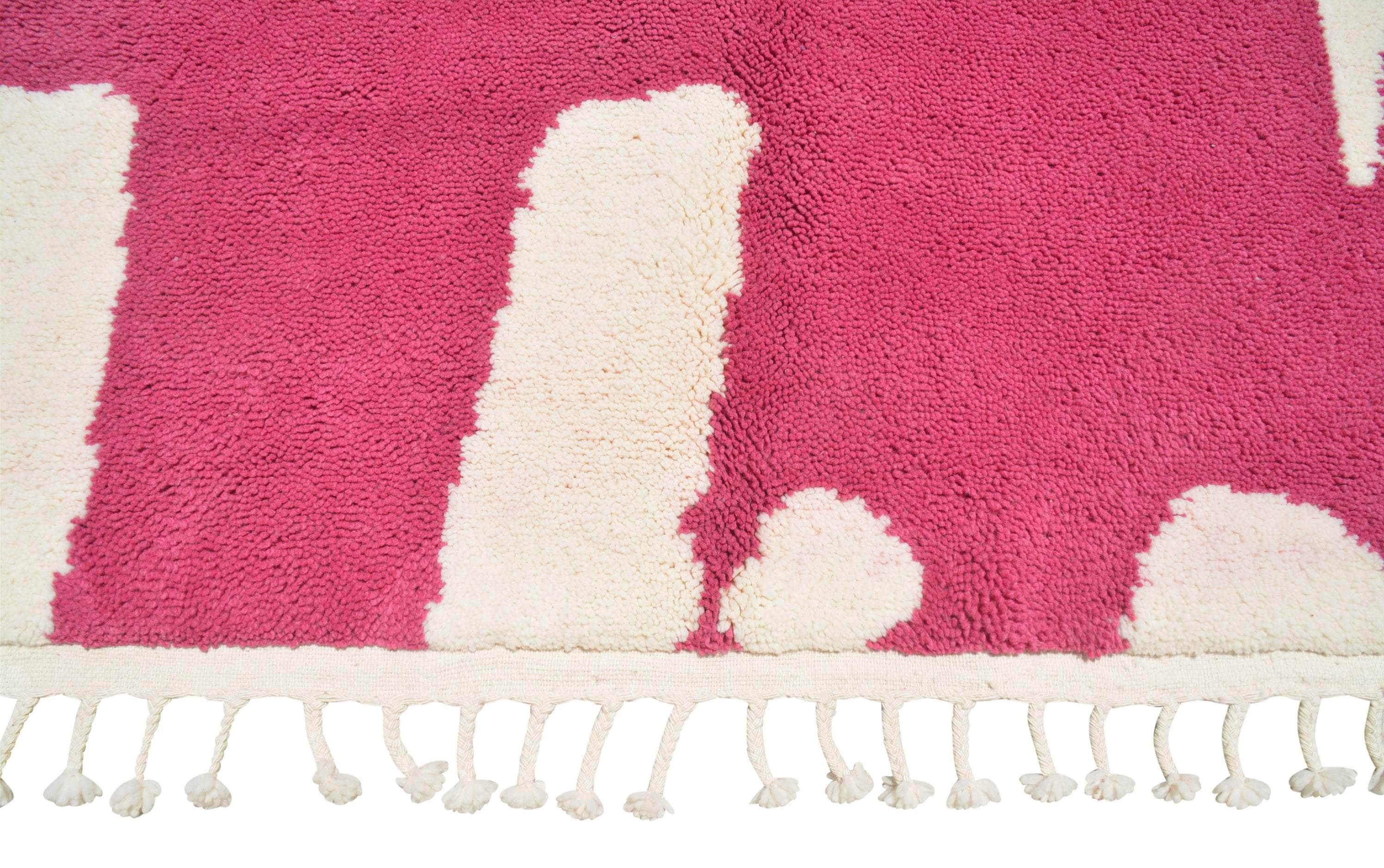 Elegant Fusion: Handmade Moroccan Rug | Artisan Crafted Luxury