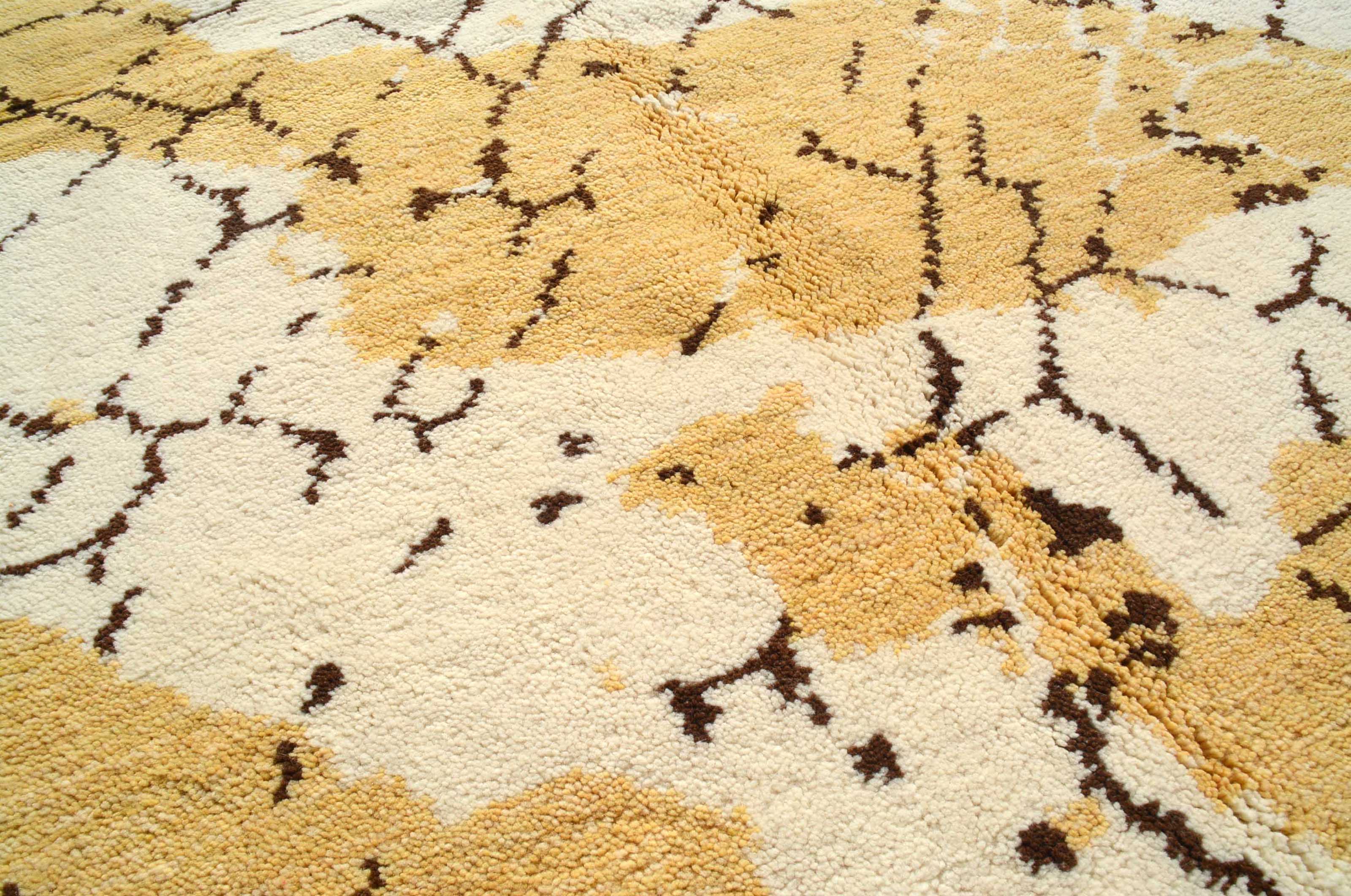 GoldenWeave - Luxurious Yellow Net Design | Illuminate Collective