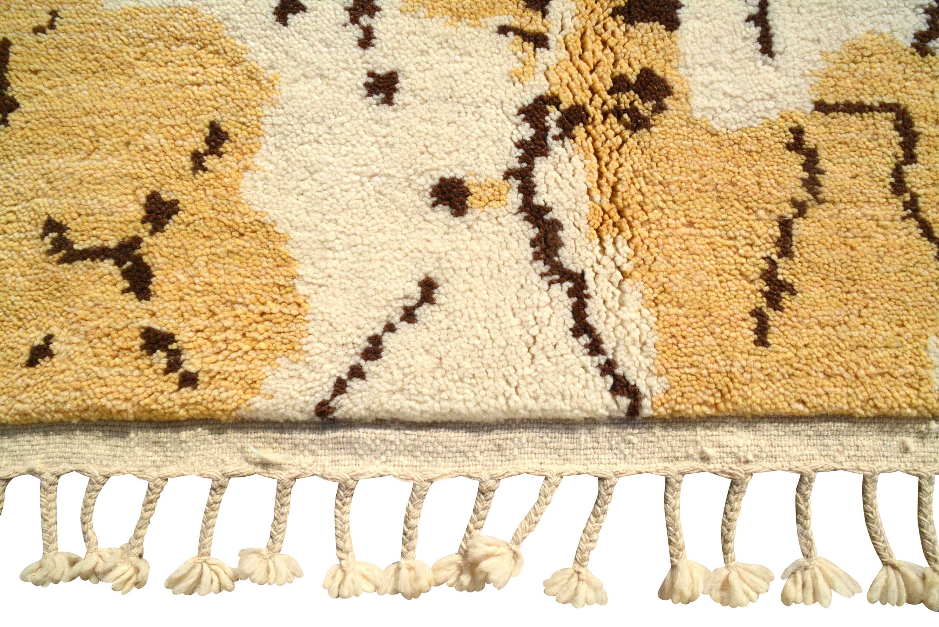 GoldenWeave - Luxurious Yellow Net Design | Illuminate Collective