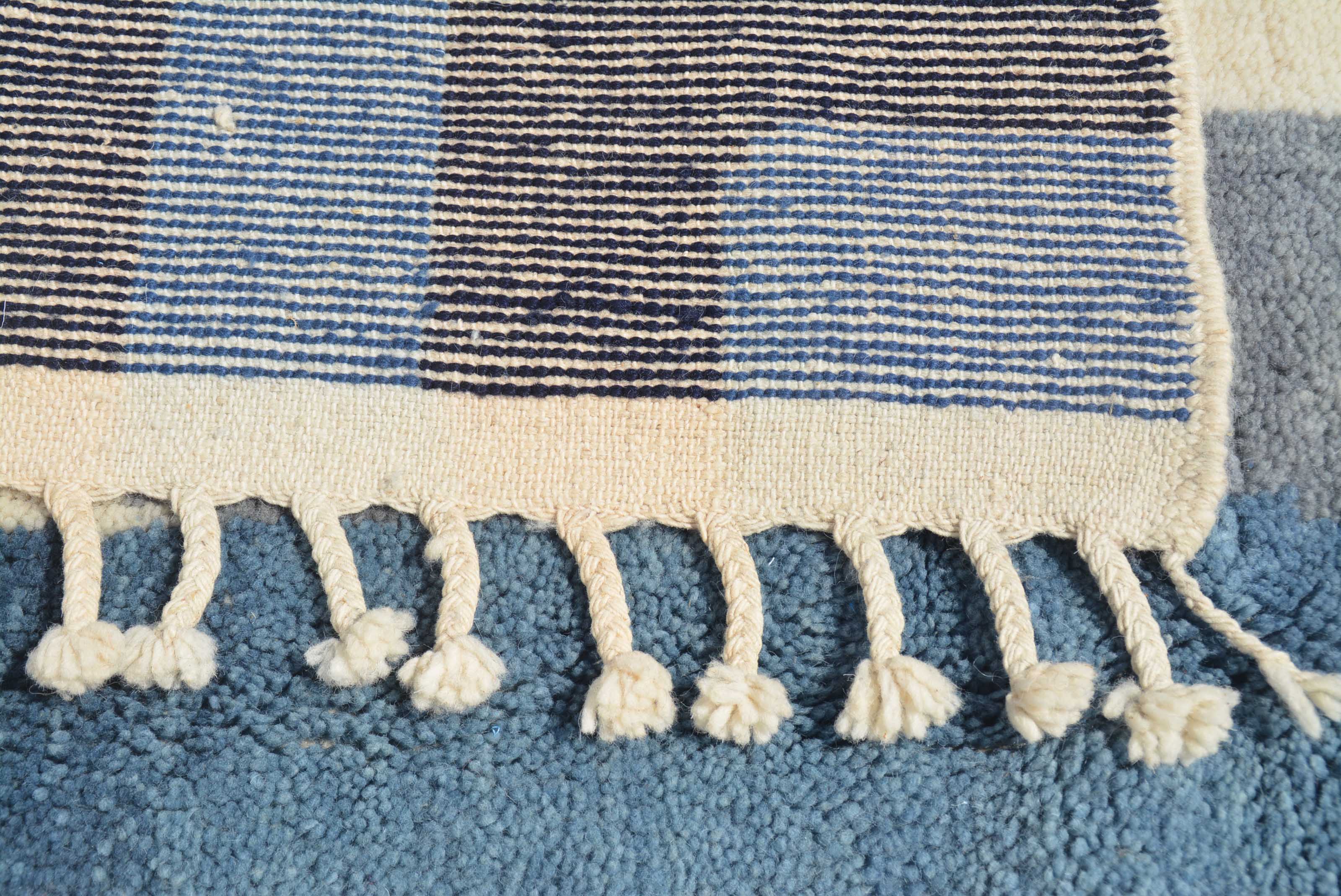 Mystic River | 6'x9' Blue & Beige Abstract Moroccan Area Rug