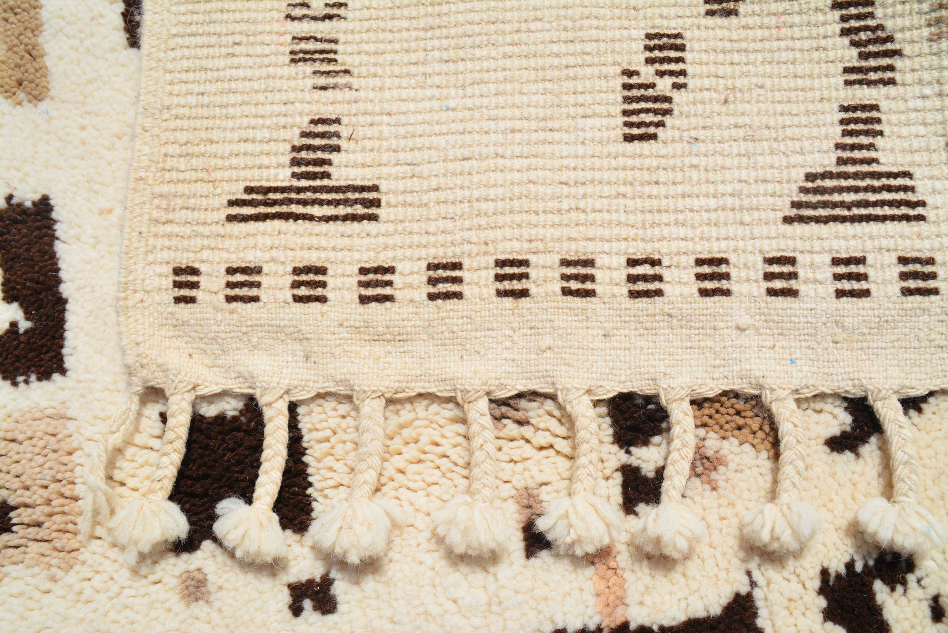 Nomad's Journey | 5'x8' Cream & Brown Tribal Azilal Area Rug