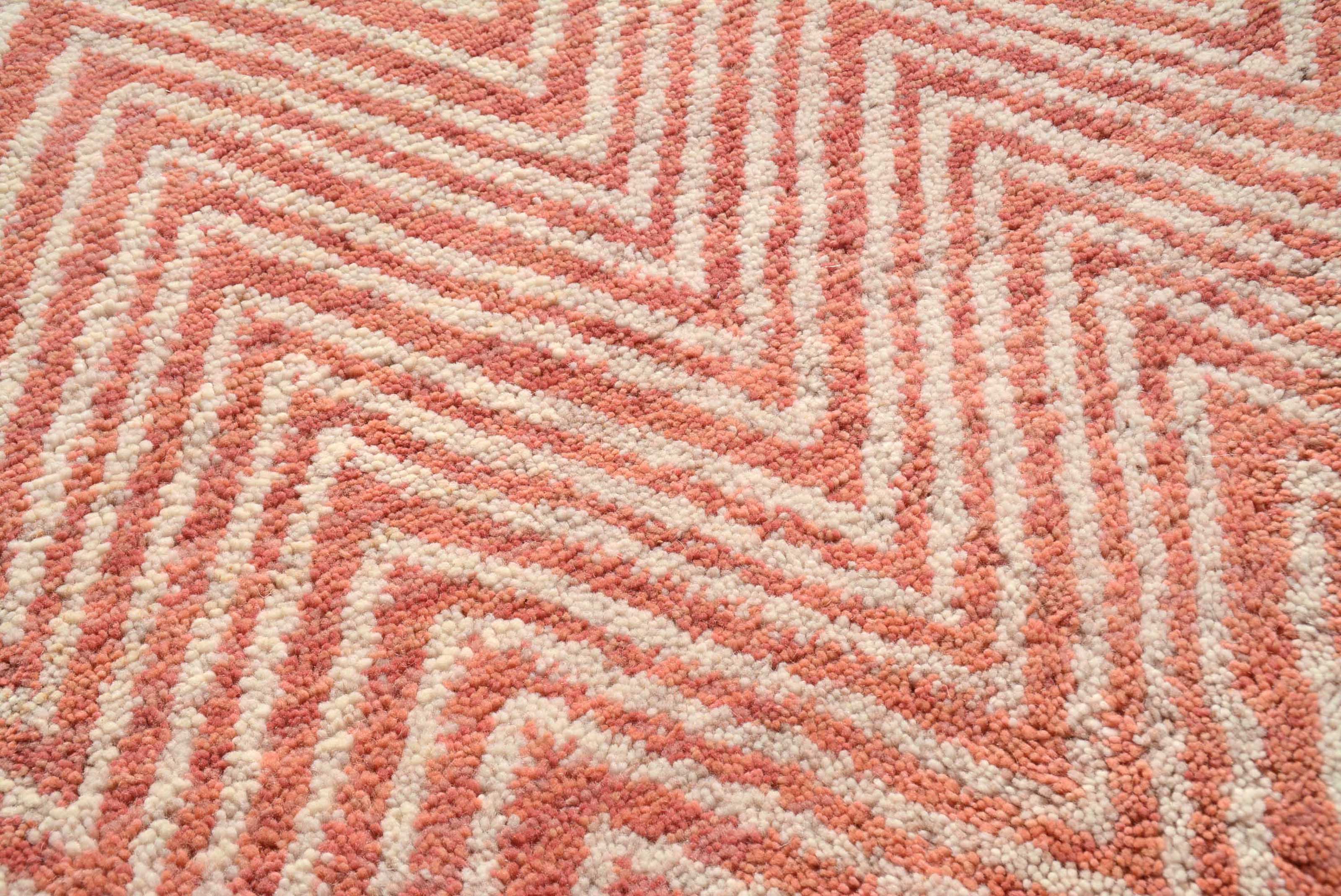 Rosewater Elegance: Handwoven Pink Zigzag Rug for Timeless Charm