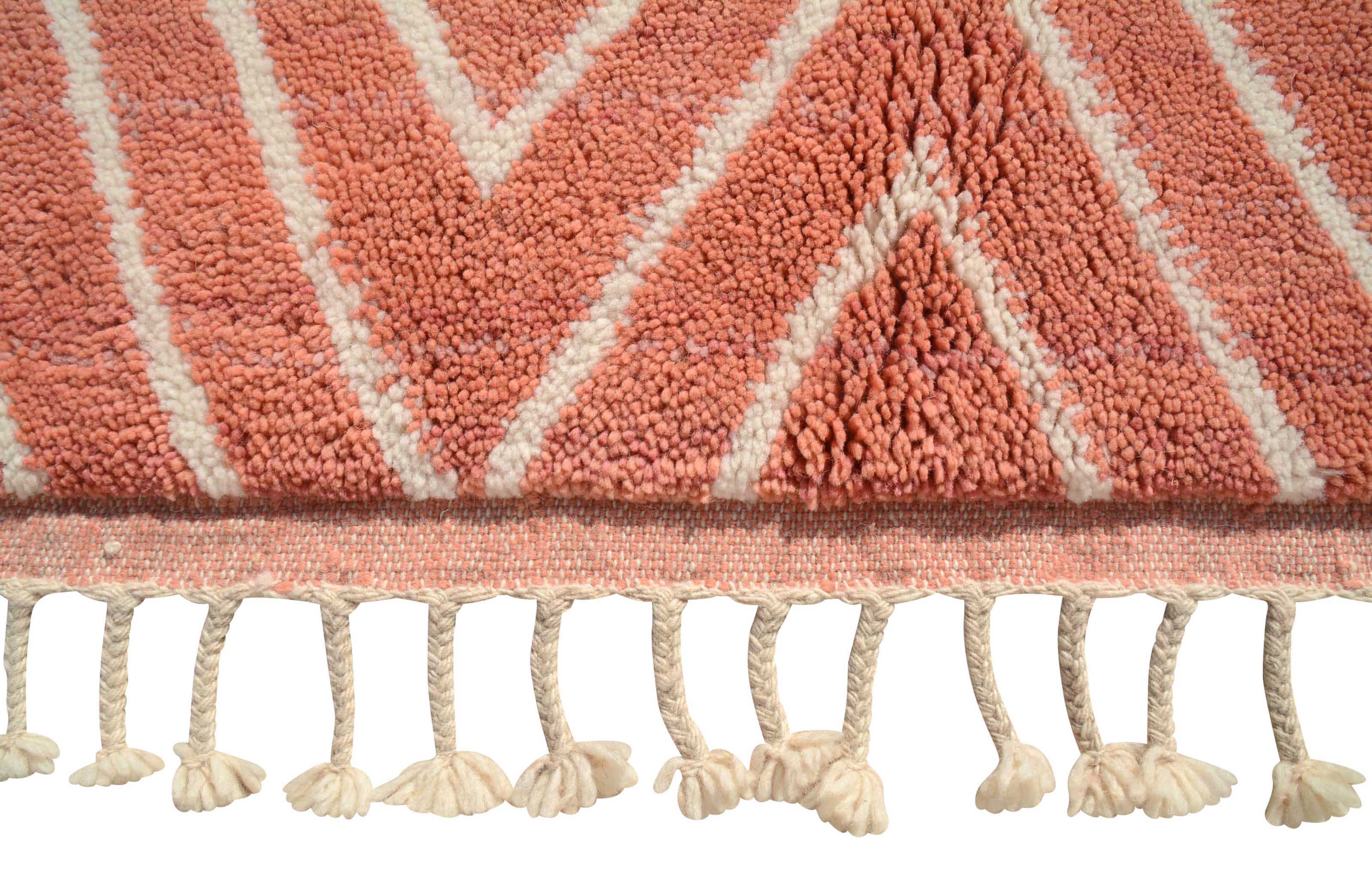 RoseWave - Elegant Pink Zigzag Rug for Chic Décor | Illuminate Collective