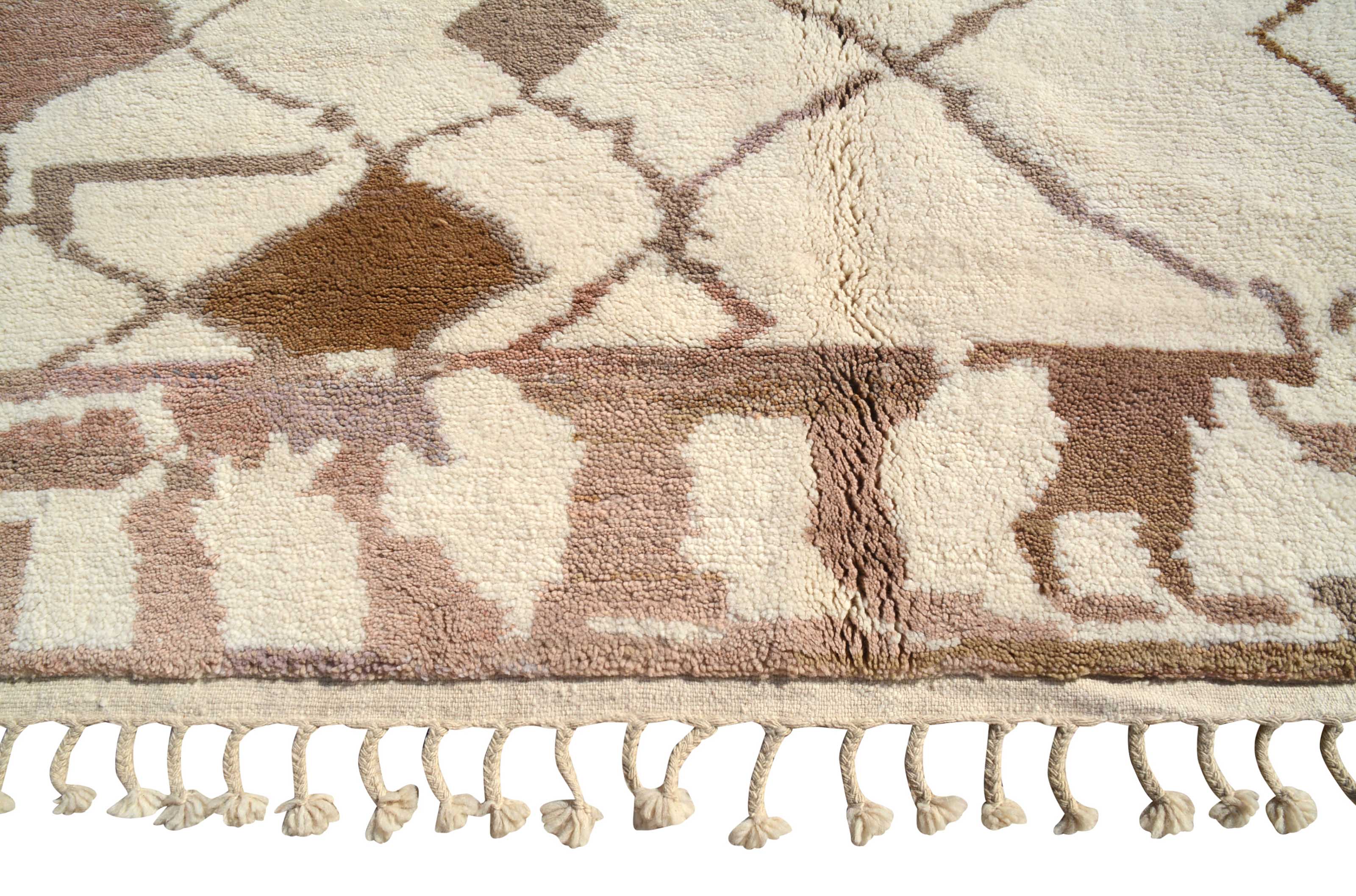 Terra Tones Handmade Rug - Natural Hues for Timeless Elegance