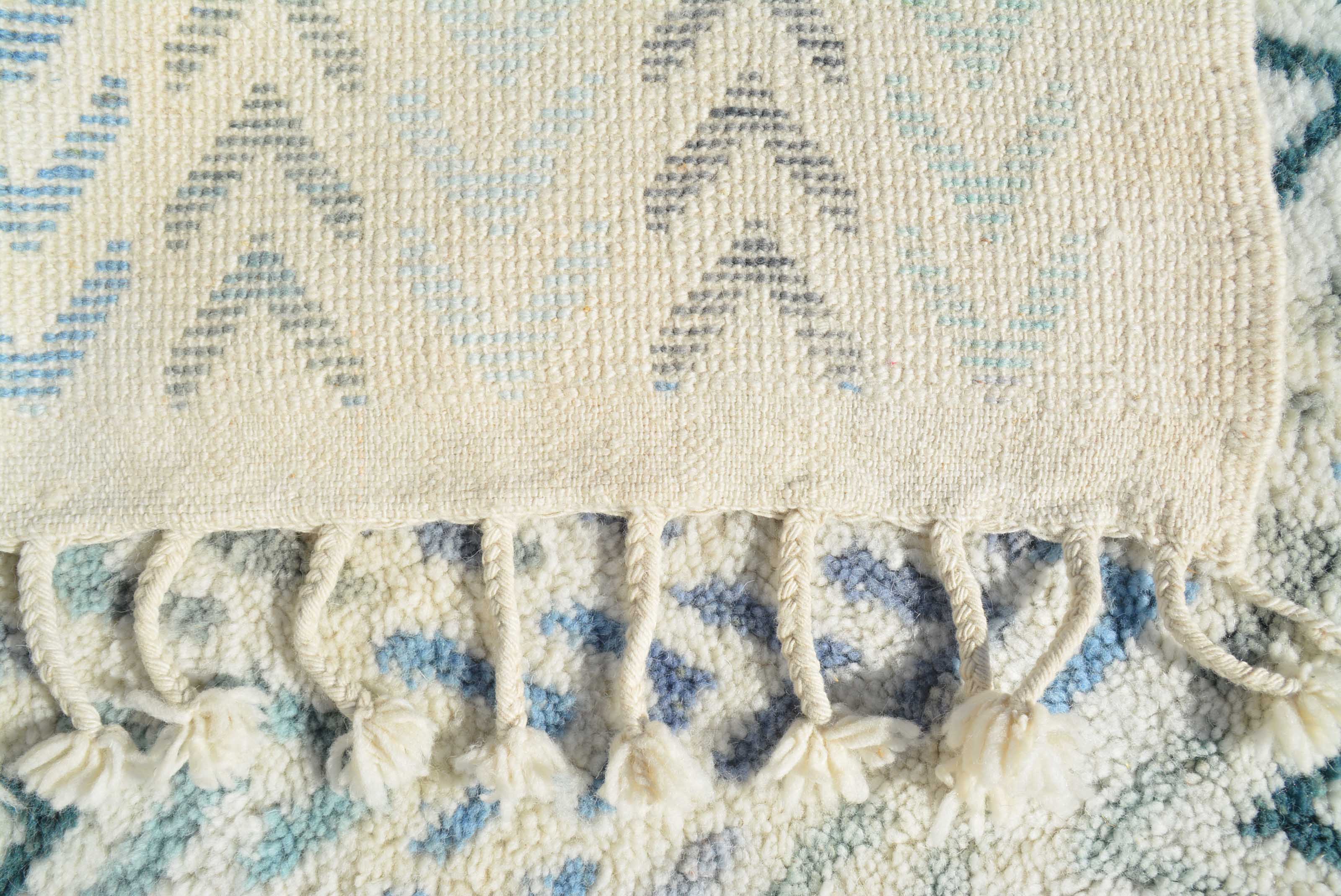 Blue Arrows Handmade Rug - Add a Modern Touch to Your Home