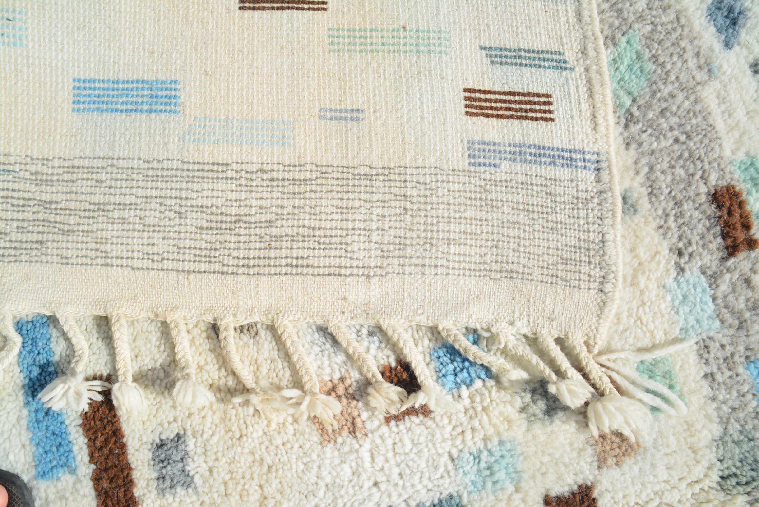 Blue Dotted Delight Handmade Rug - Add Charm and Elegance to Your Home
