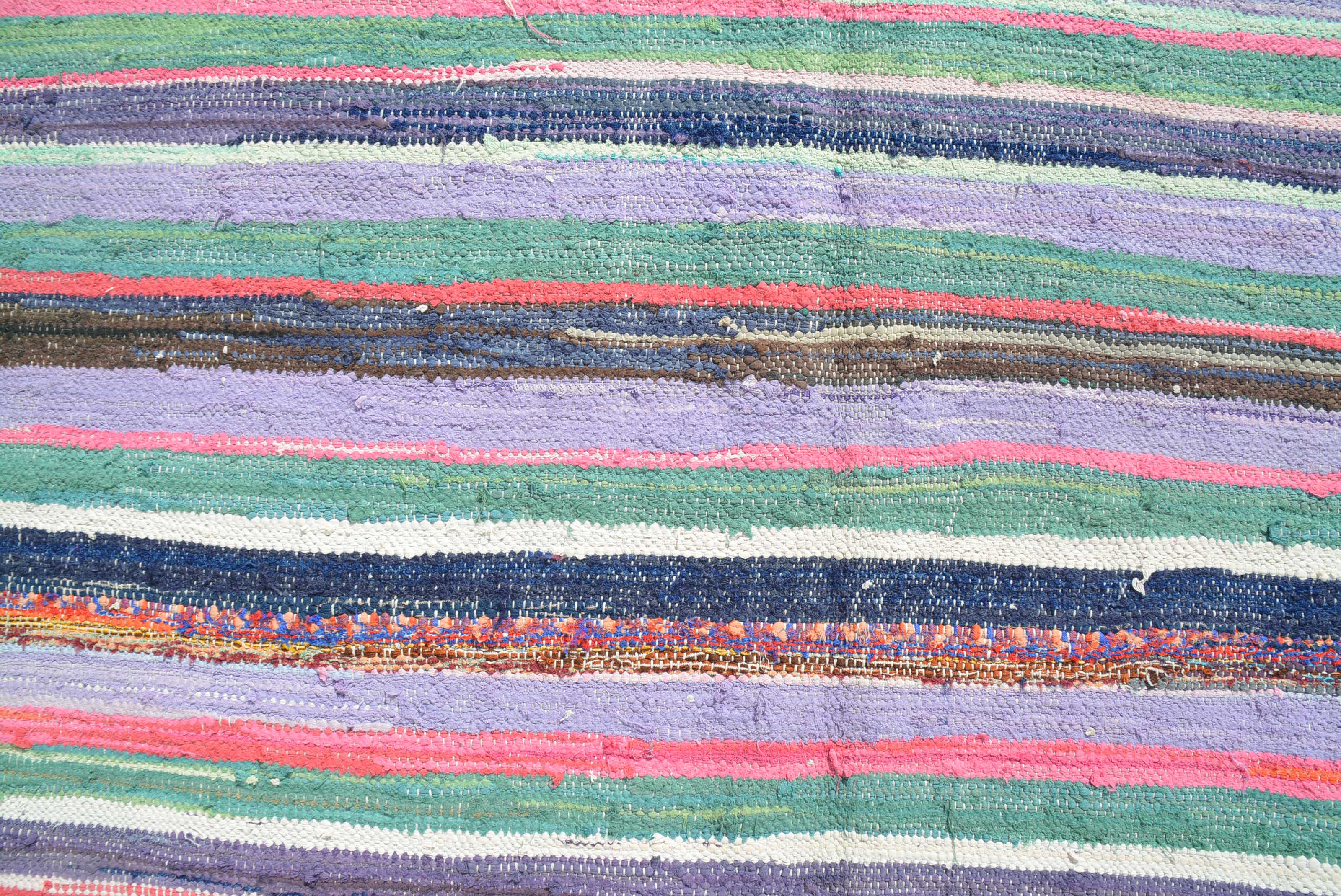 Flat-Out Fabulous Vintage Flat Stripe Rug - Add a touch of retro style to your home