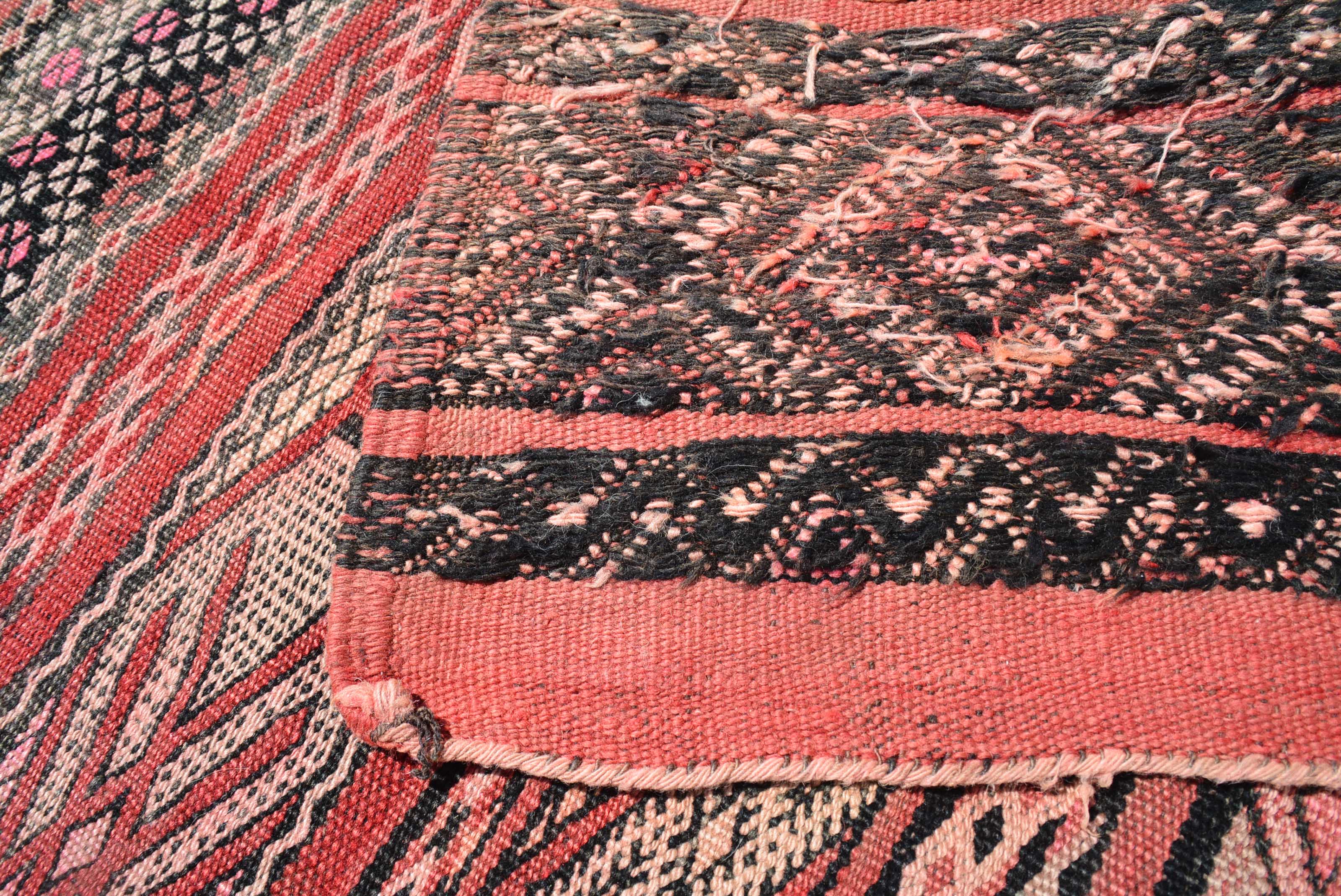  Flatwave Vintage Moroccan Rug