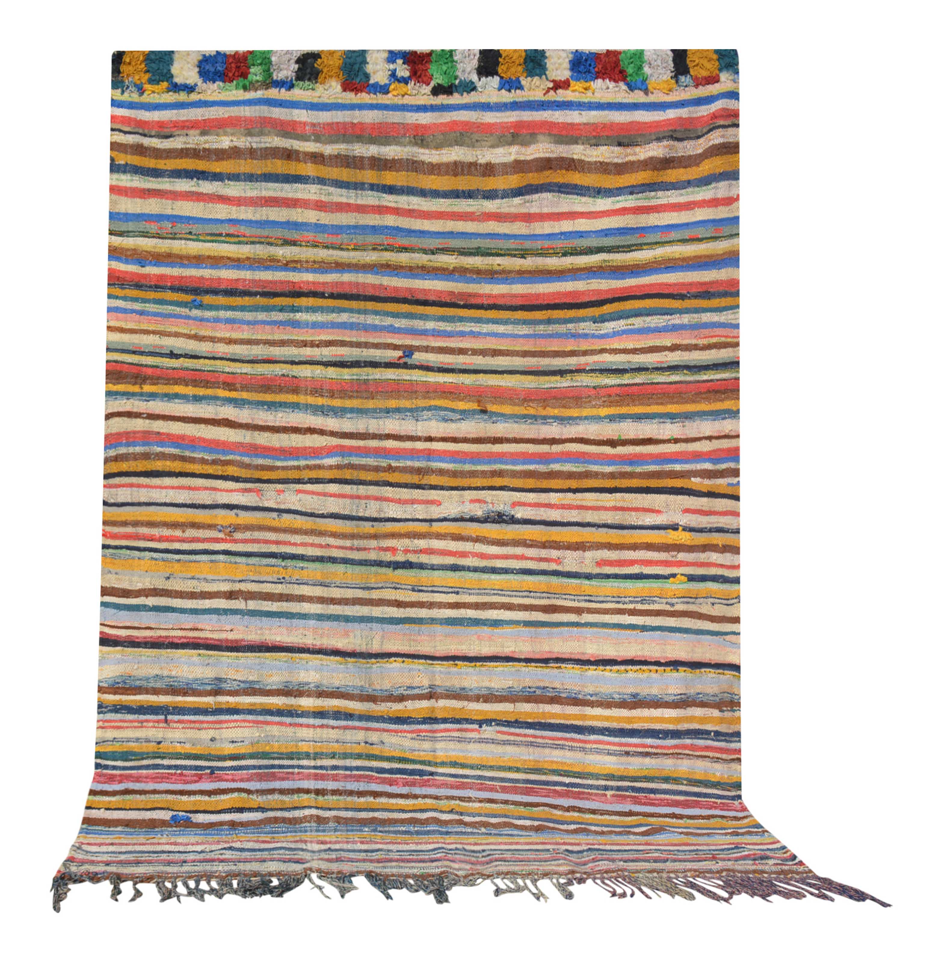 Flatweave Finesse Vintage Flatweave Rug - Add a touch of elegance to your home