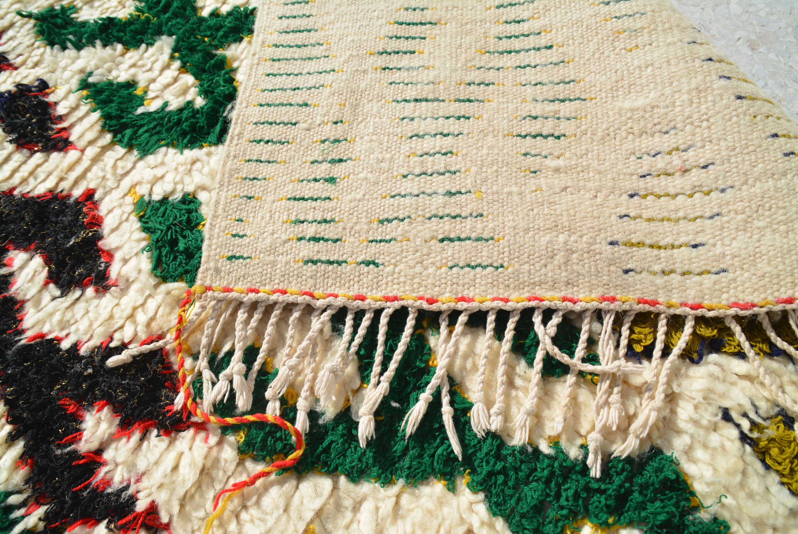 Handmade Vintage Rug | Faded Vintage Rugs | Moroccan Style Rug Small Size Rug Berber Rug | Illuminate Collective