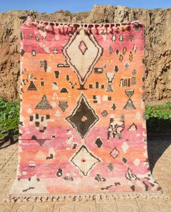 Illuminate Collective handmade Moroccan Rug Daybreak - 5'4 x 7'6 - 1.62 m x 2.28 m