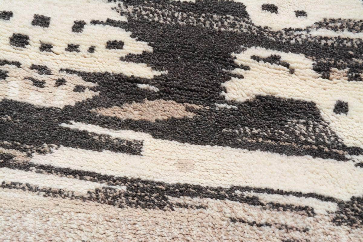 Illuminate Collective handmade Moroccan Rug True Natural - 3'2 x 5'2 - .96m x 1.57m