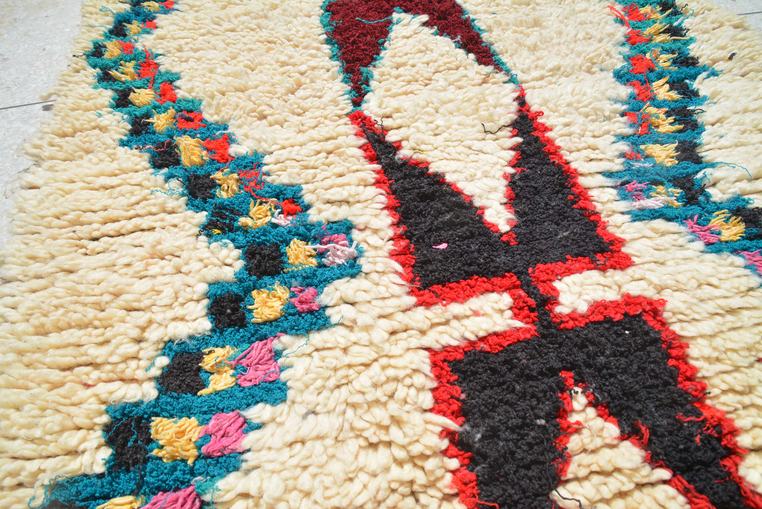 Luxury Rugs For Living Room - Large Vintage Rug - Vintage Moroccan Rug Illuminate Collective 