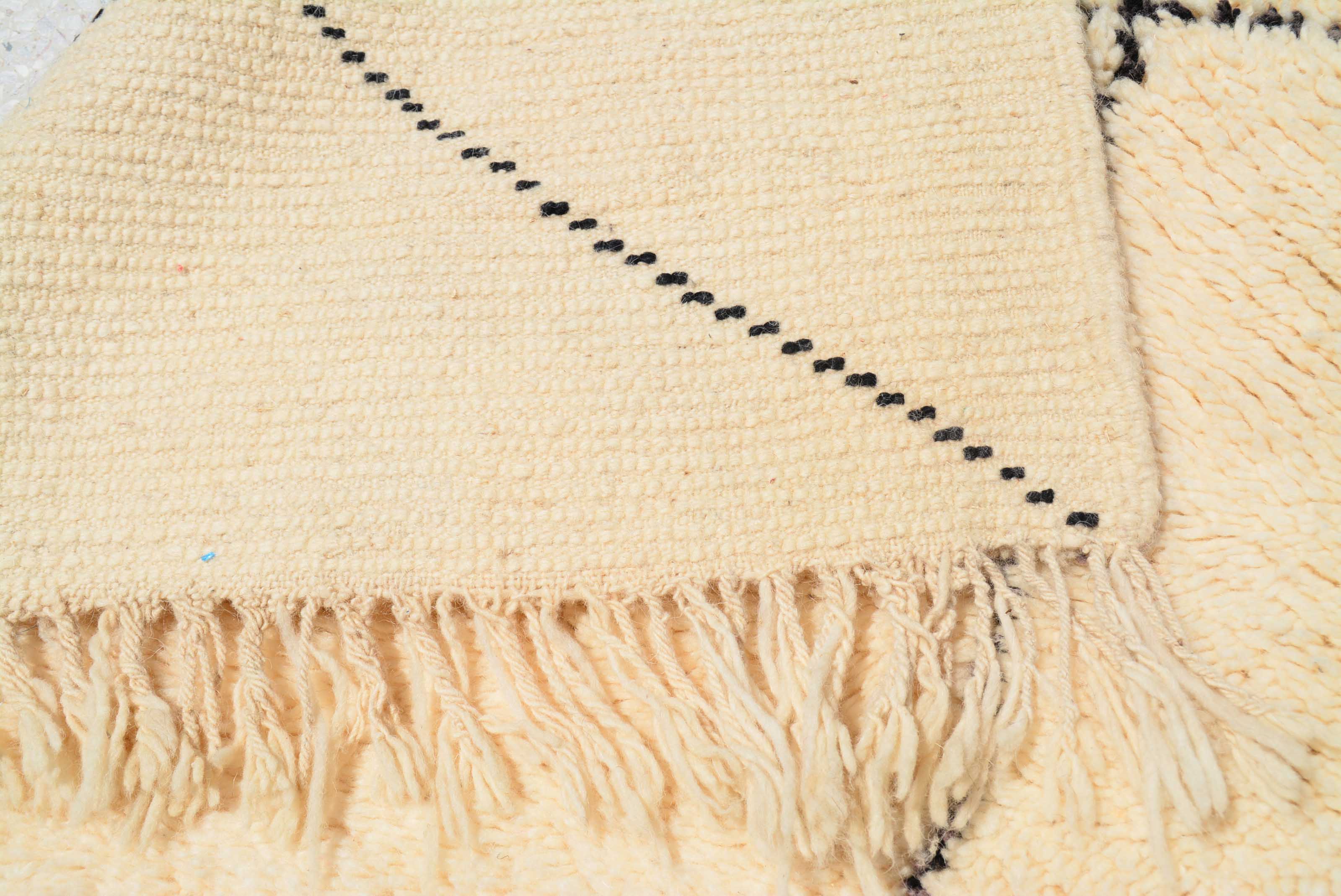  Moroccan Rug - Medium Size Rug - Berber Rug - InMyLife - 4'5" x 6'10"