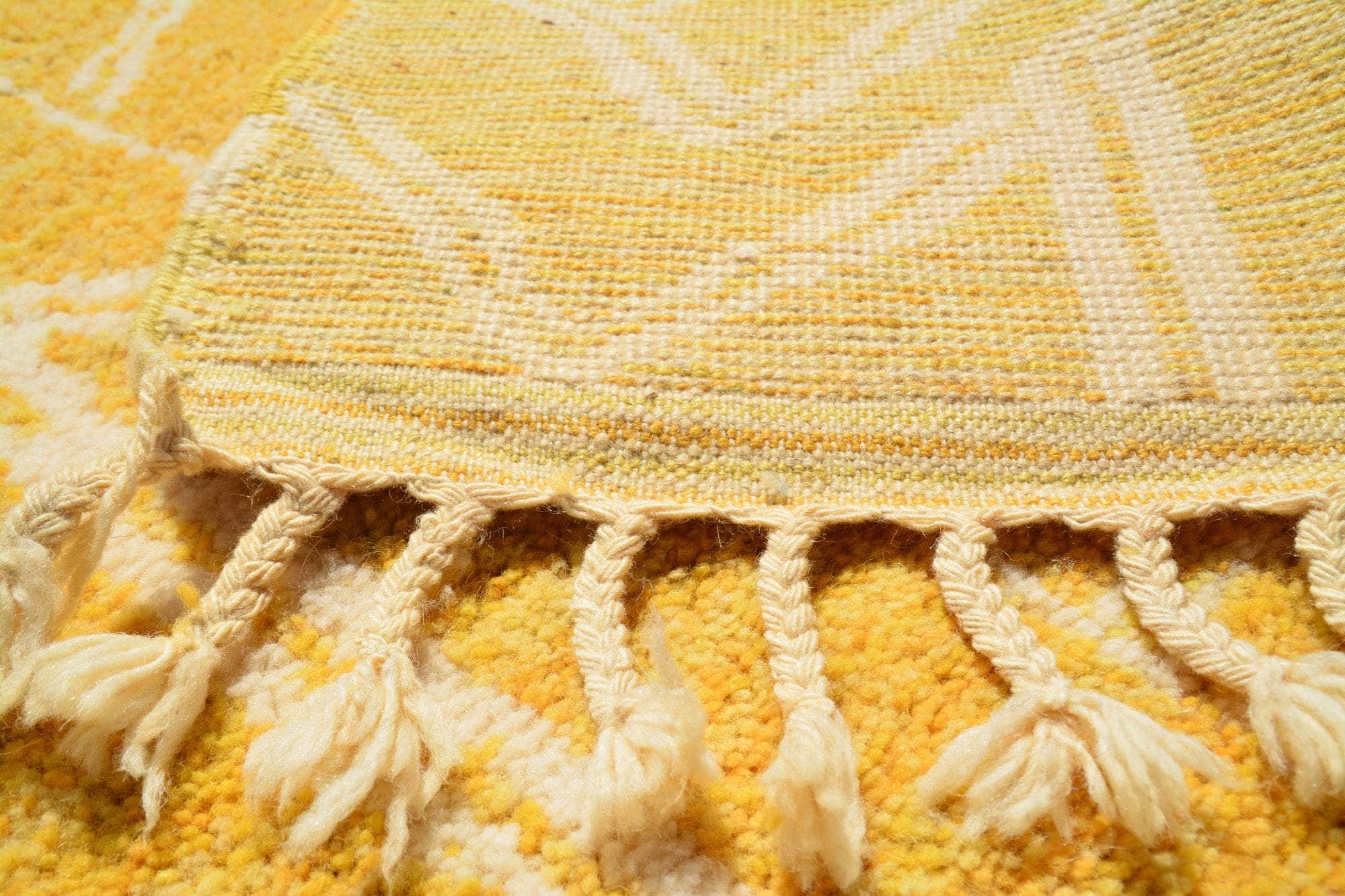 Moroccan Rug Moroccan Wool Rug I Morrocan Rug Illuminate Collective