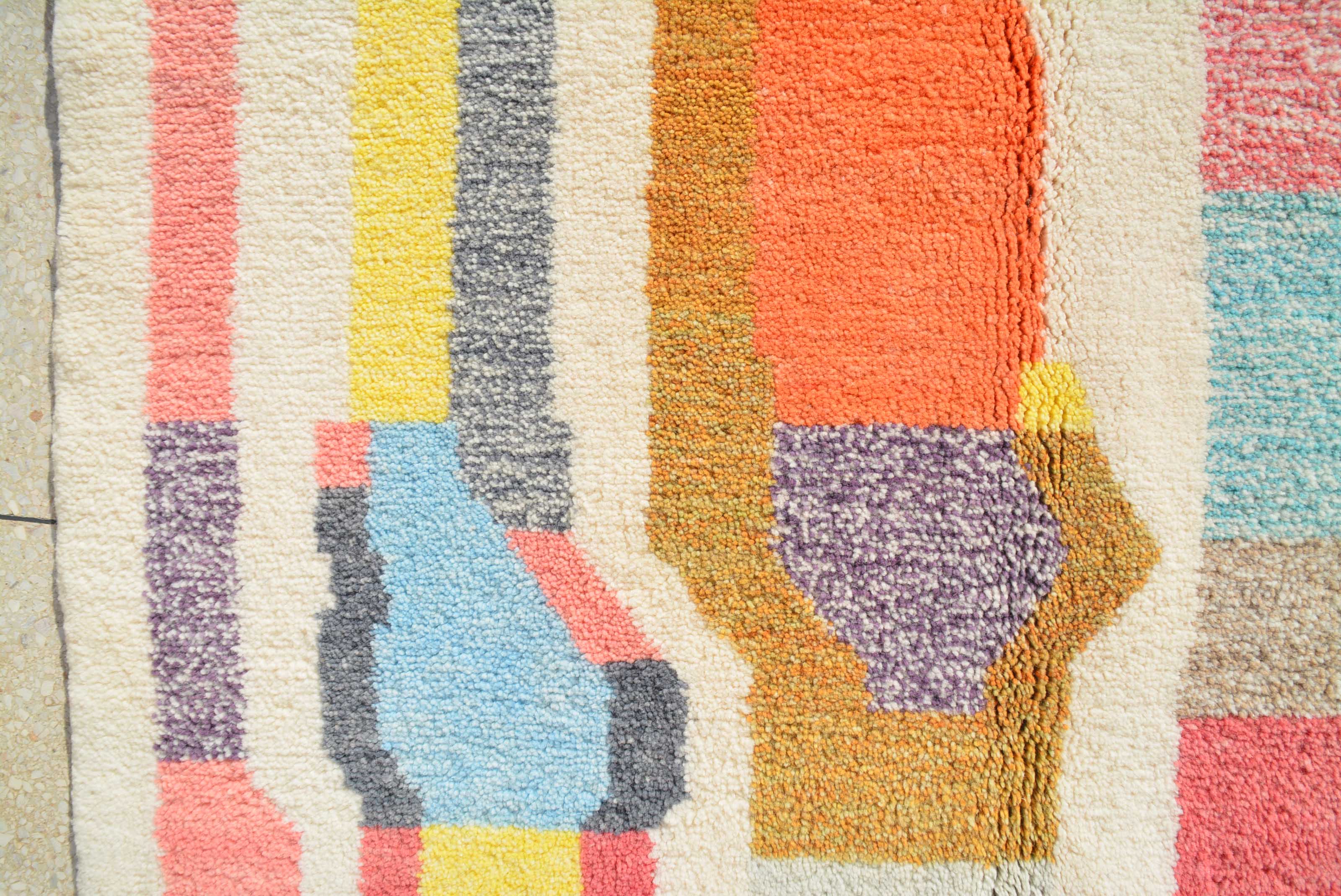 Moroccan Rug Rosewater - Handmade Moroccan Rug with Pink Diamonds - Add a touch of elegance to your home Illuminate Collective
