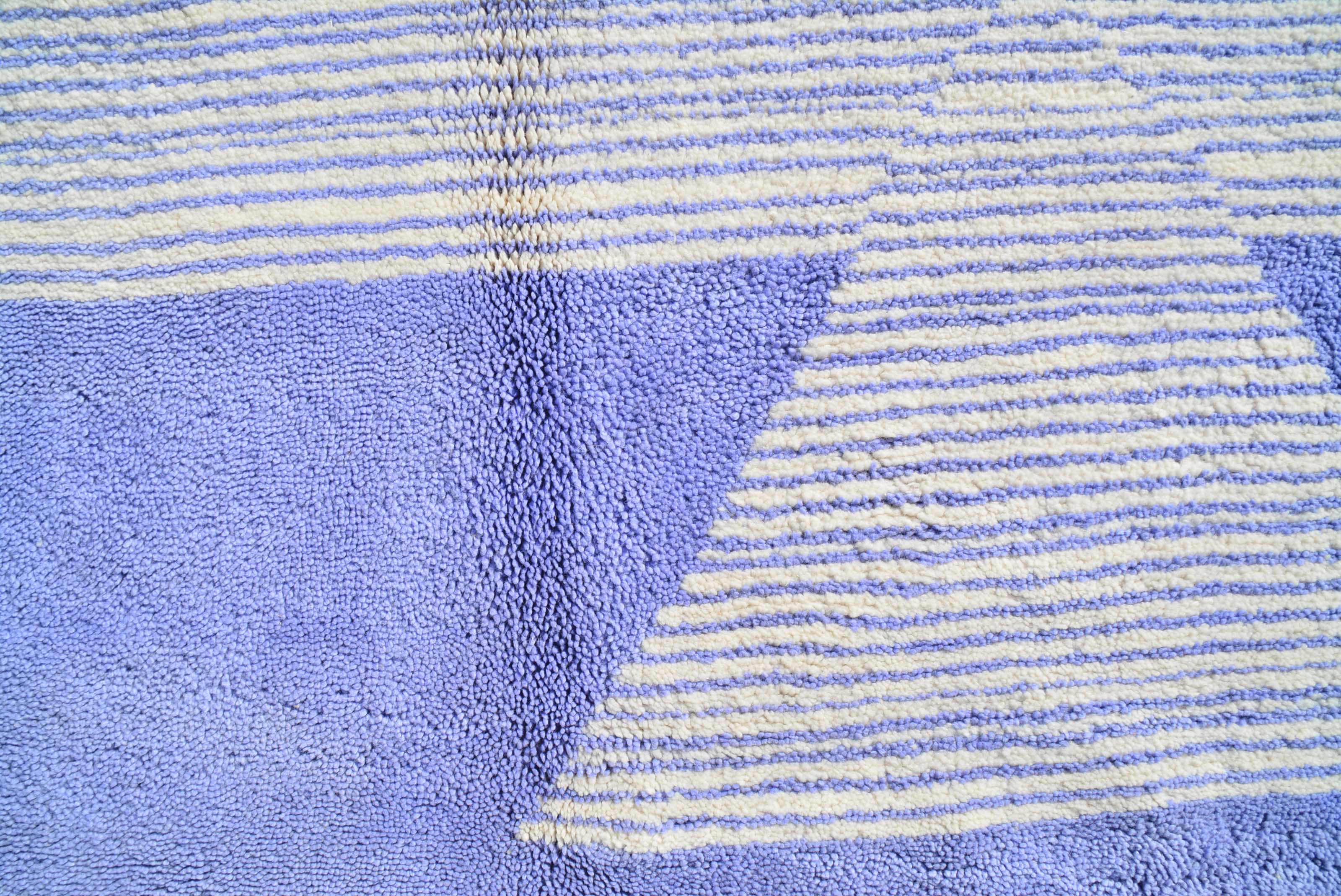 Purple Pyramid - Handmade Moroccan Rug with Purple Pyramids - Add a touch of mystery to your home