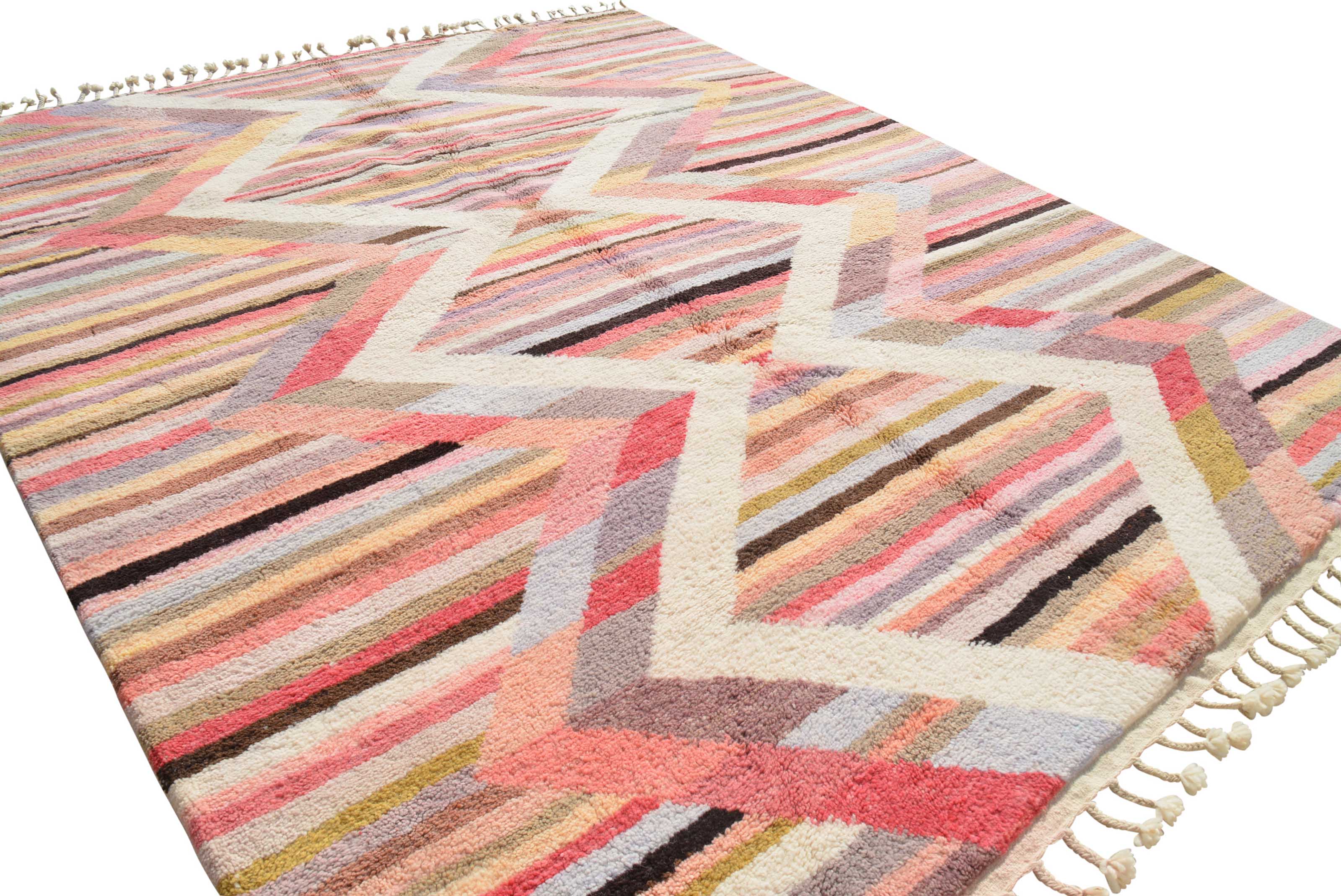 Santa Rose - Santa Pink Handmade Rug - Add a touch of holiday cheer to your home
