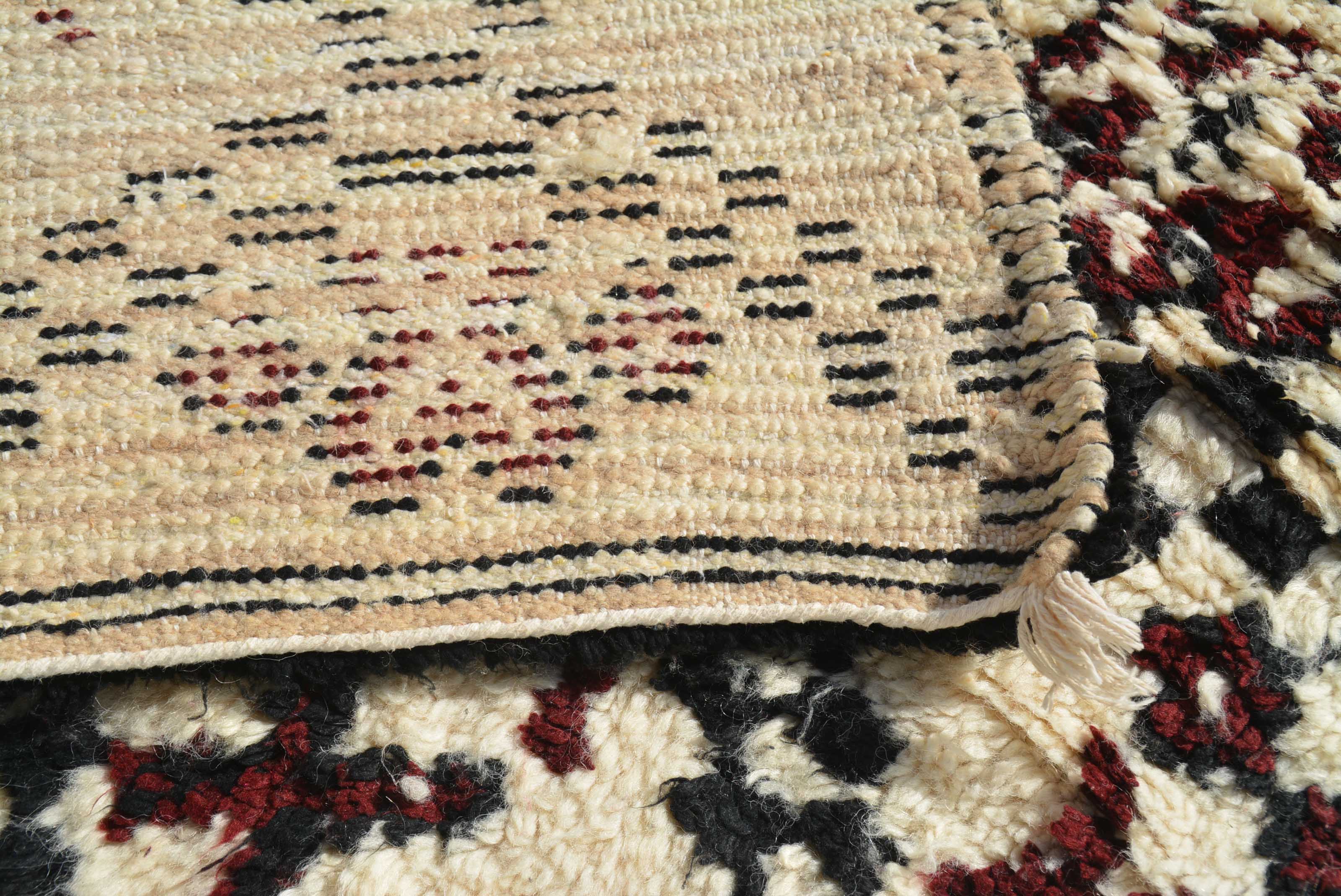 Vintage Bathroom Rugs | Vintage Area Rug Moroccan Style | Illuminate Collective