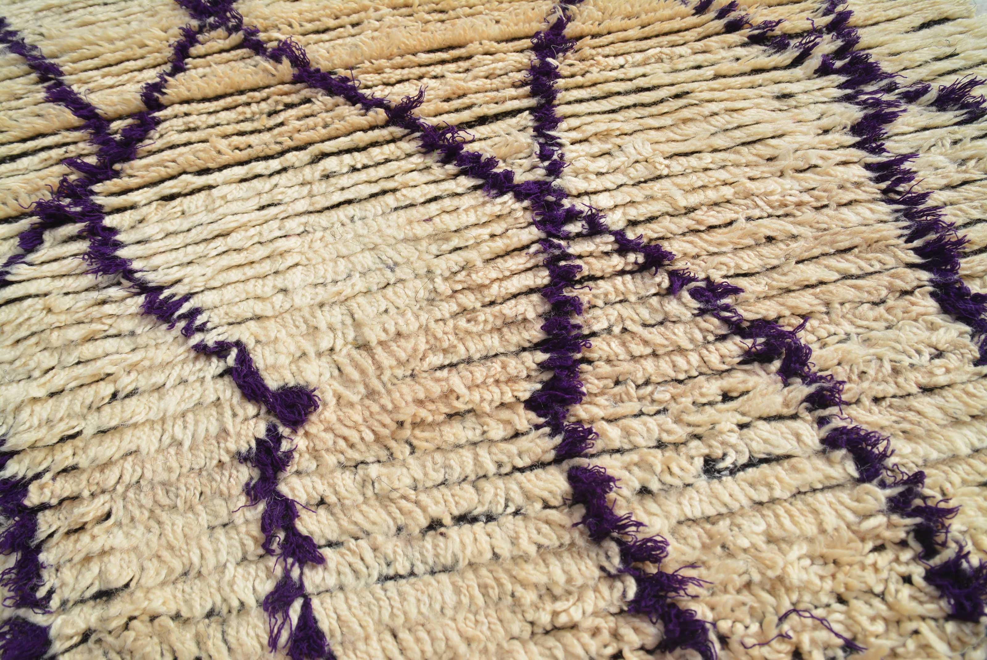Vintage Farmhouse Rugs | Vintage Moroccan Rug 
