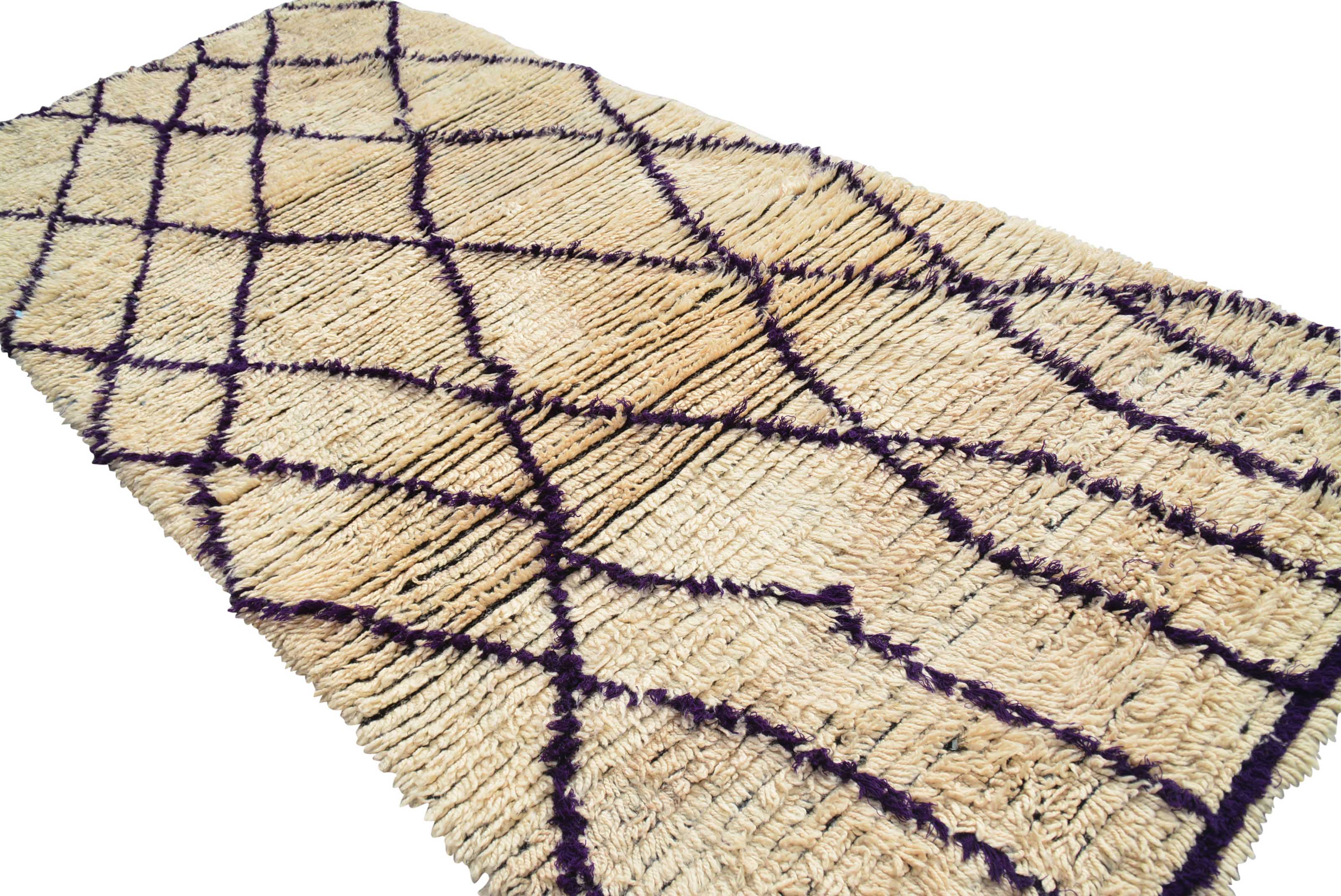 Vintage Farmhouse Rugs | Vintage Moroccan Rug 