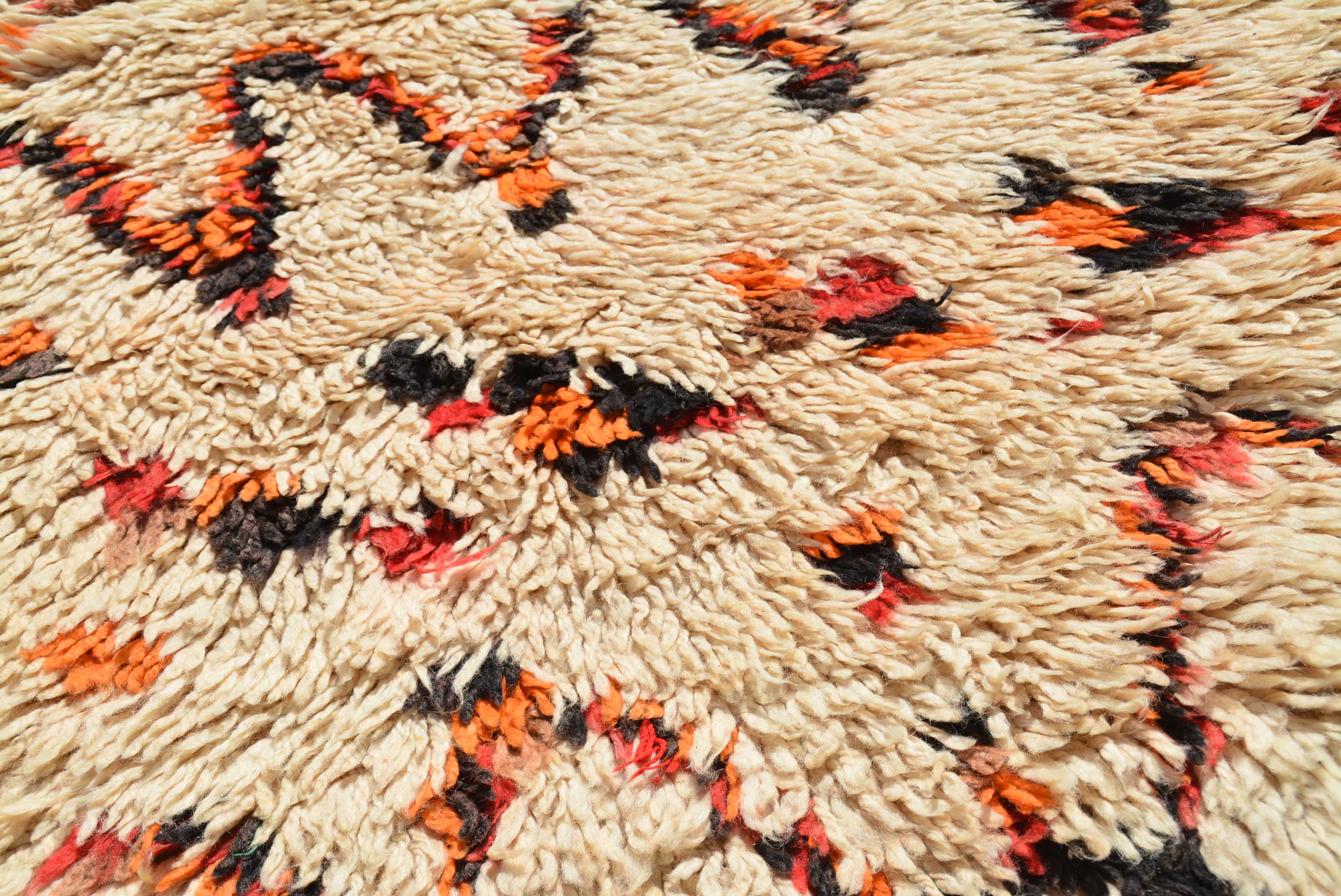 Vintage Moroccan Rug - Black And Red Rugs