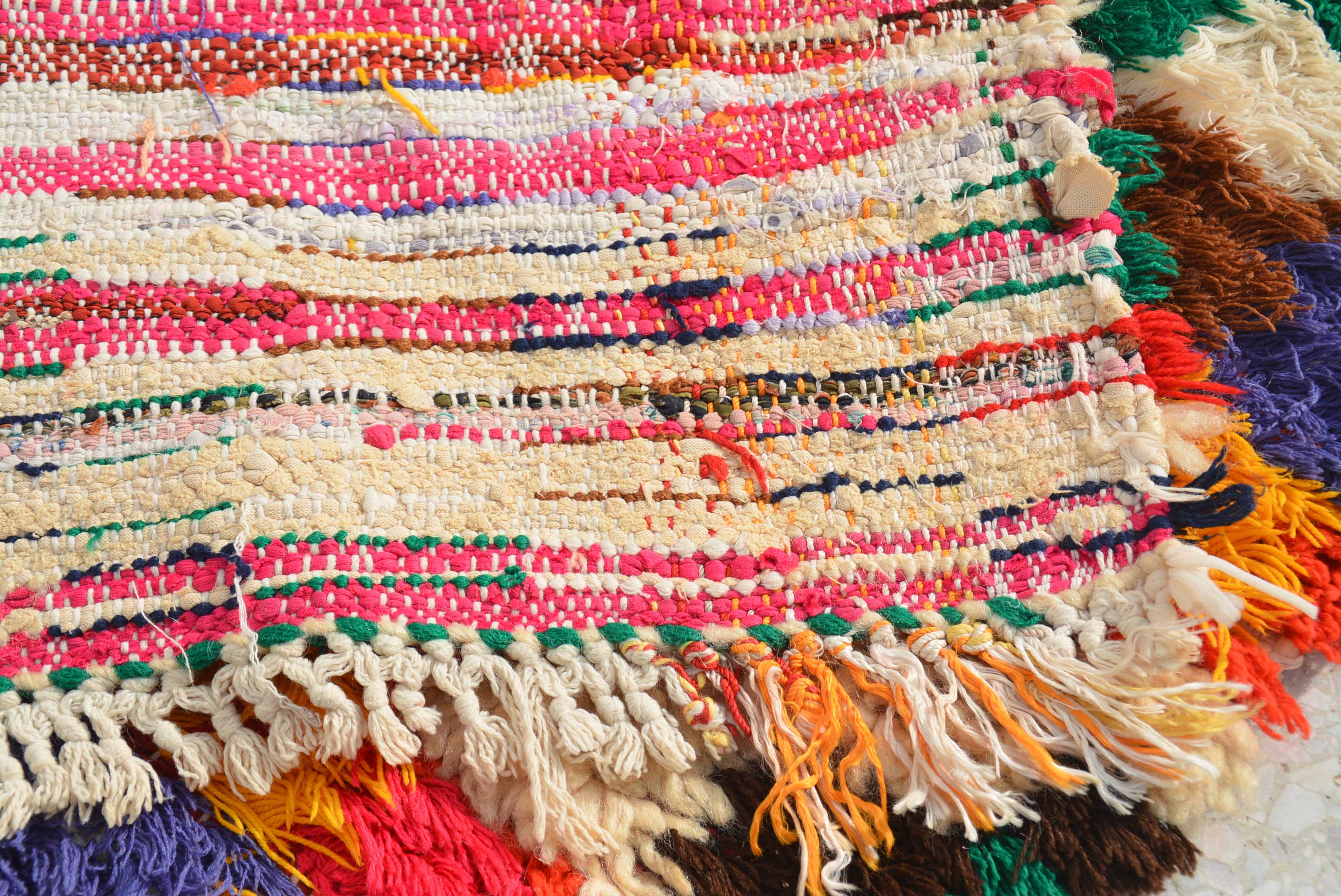 Vintage Moroccan Rug Red And Green Vintage Rug | Vintage Moroccan Rug illuminate collective 