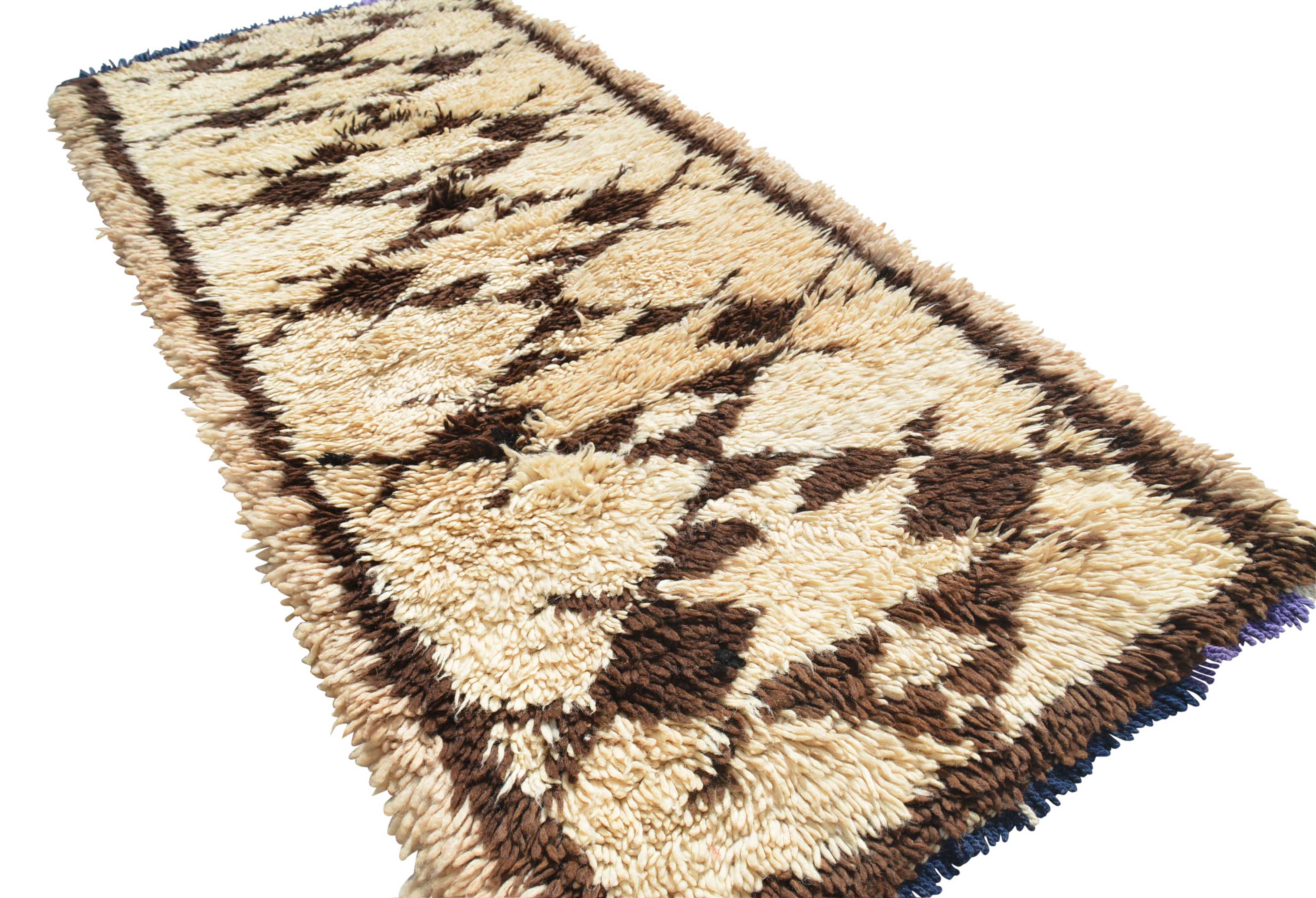 Vintage Moroccan Rug Vintage Farmhouse Rugs | Vintage Bohemian Rugs | Illuminate Collective illuminate collective