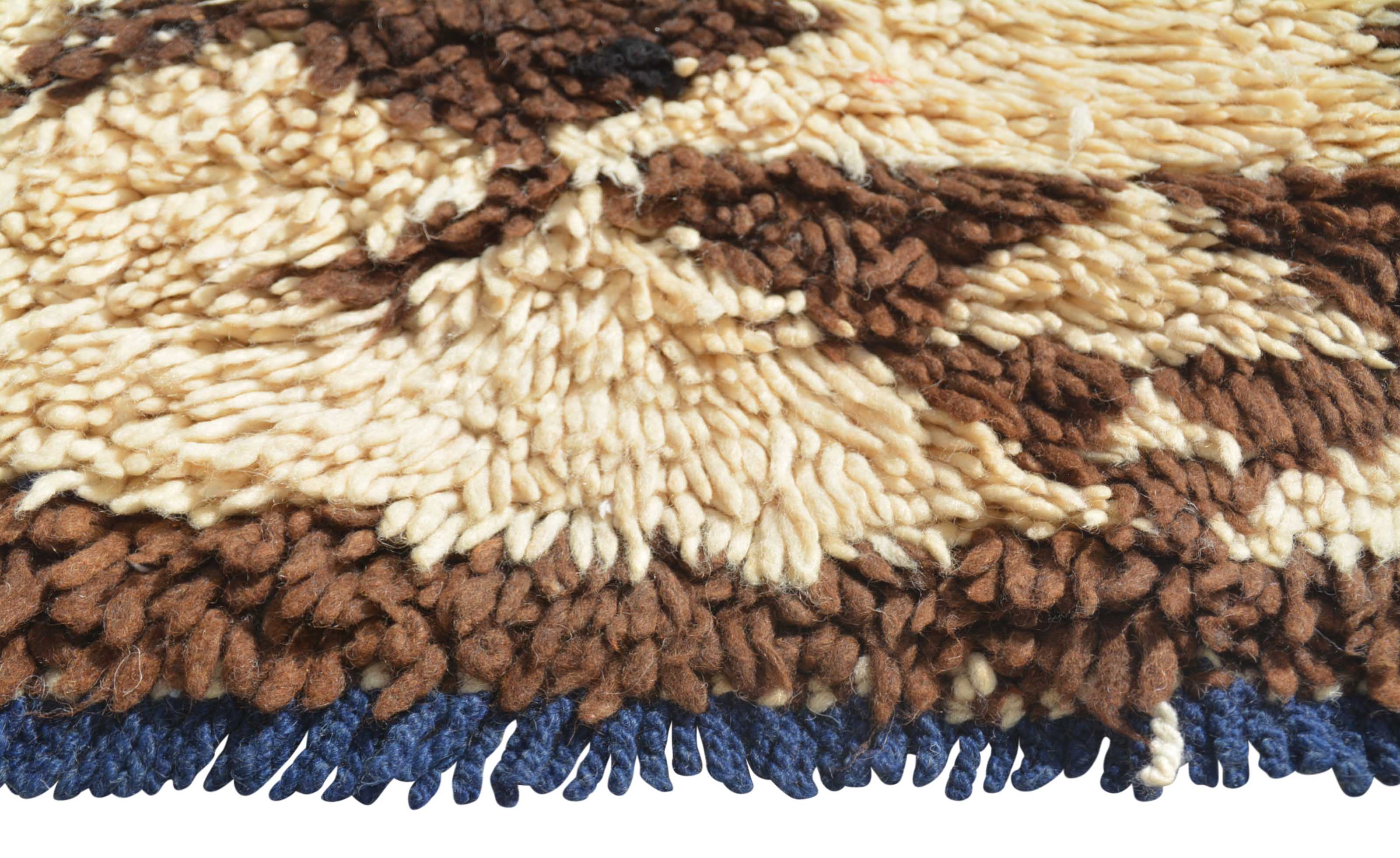 Vintage Moroccan Rug Vintage Farmhouse Rugs | Vintage Bohemian Rugs | Illuminate Collective illuminate collective
