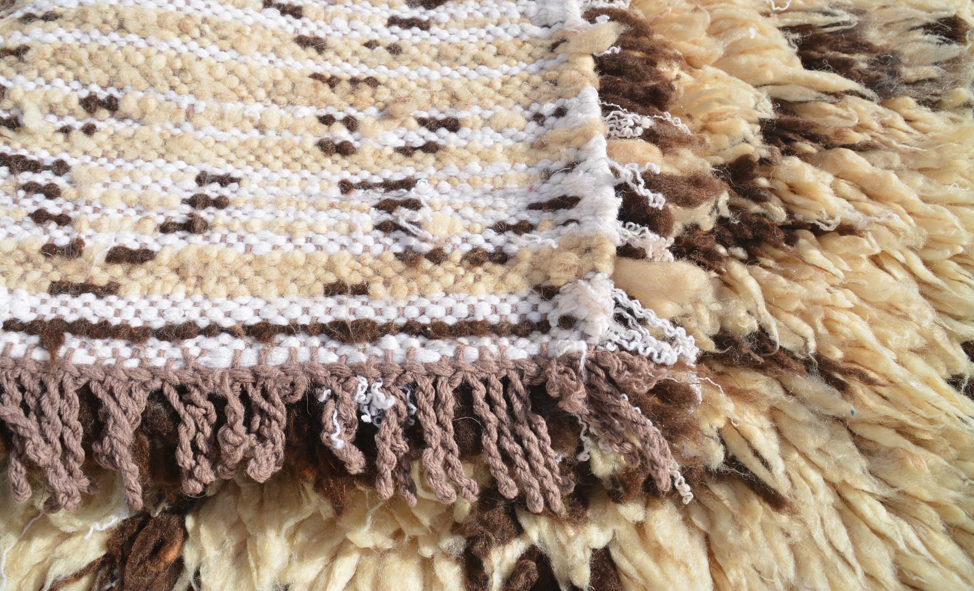 Vintage Moroccan Rug Vintage Kilim Rugs | Vintage Moroccan Pattern Rug | Illuminate Collective illuminate collective 