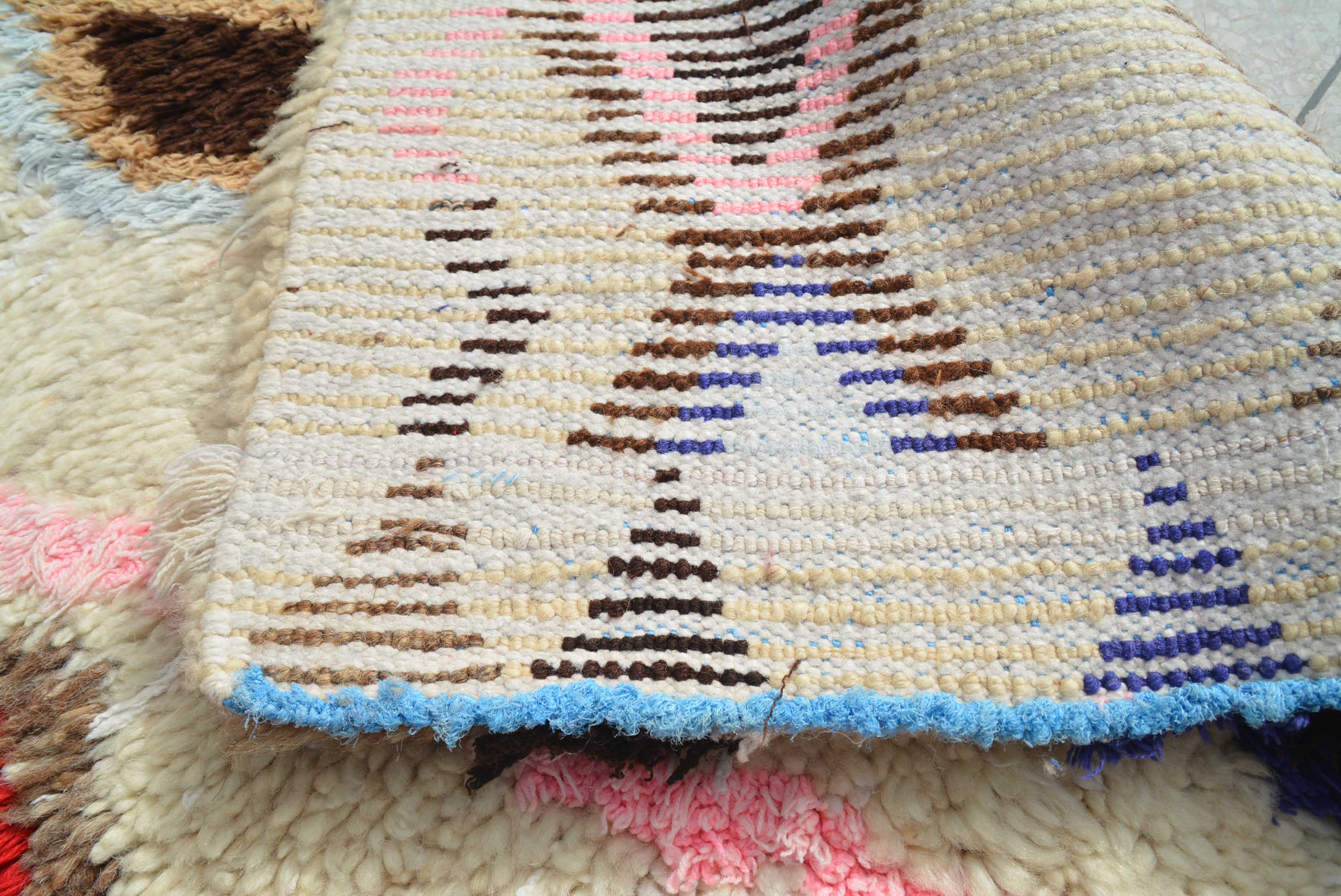 Vintage Style Area Rugs | Vintage Moroccan Rug 