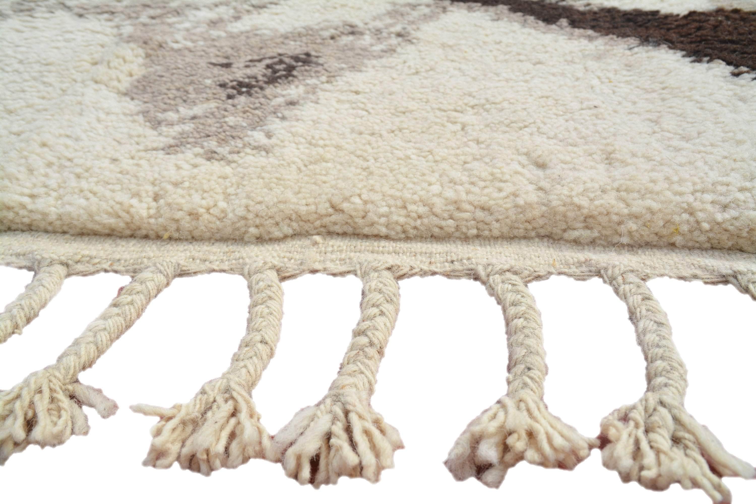White And Black Moroccan Rug
