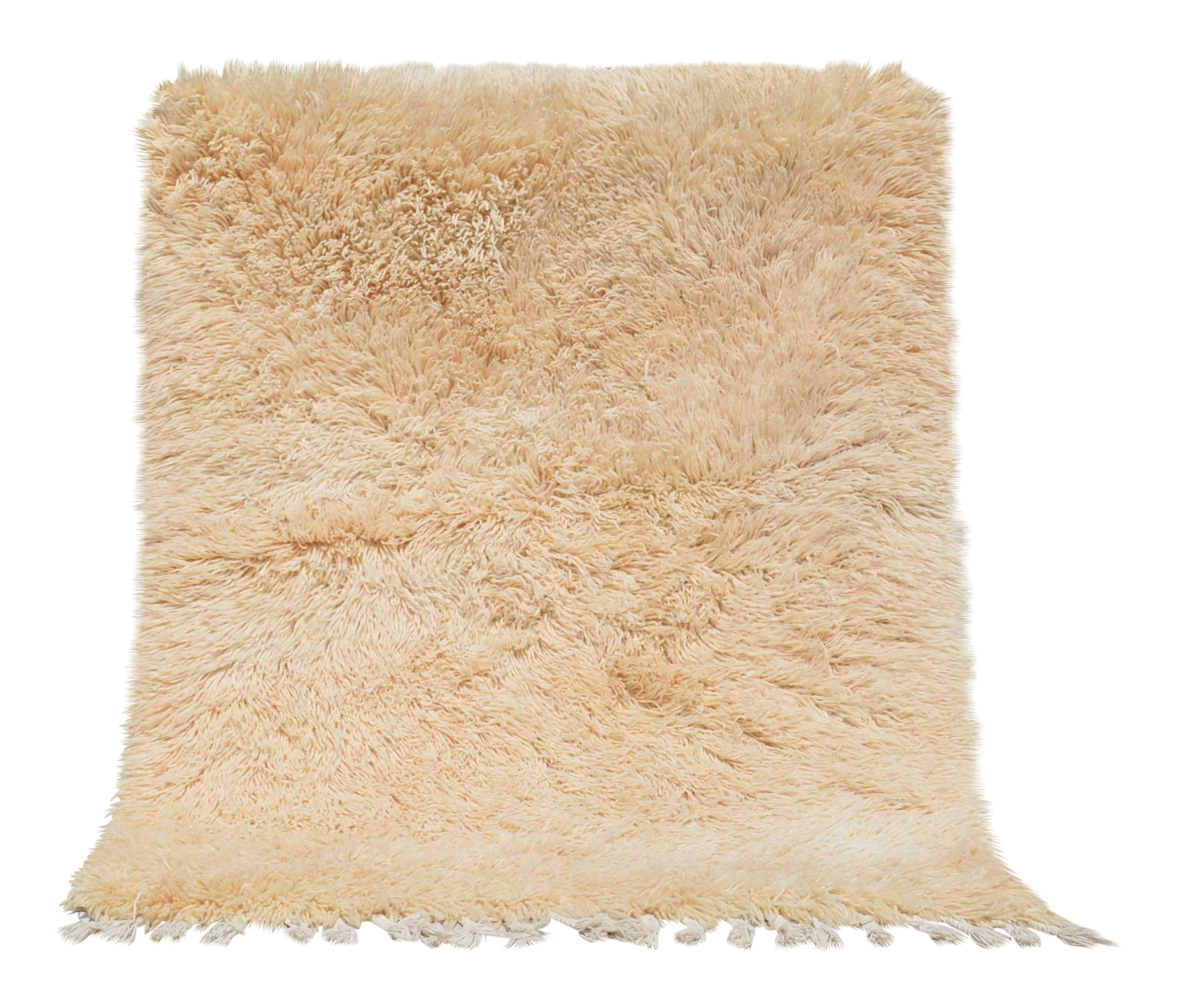 White Shaggy Handmade Wool Rug